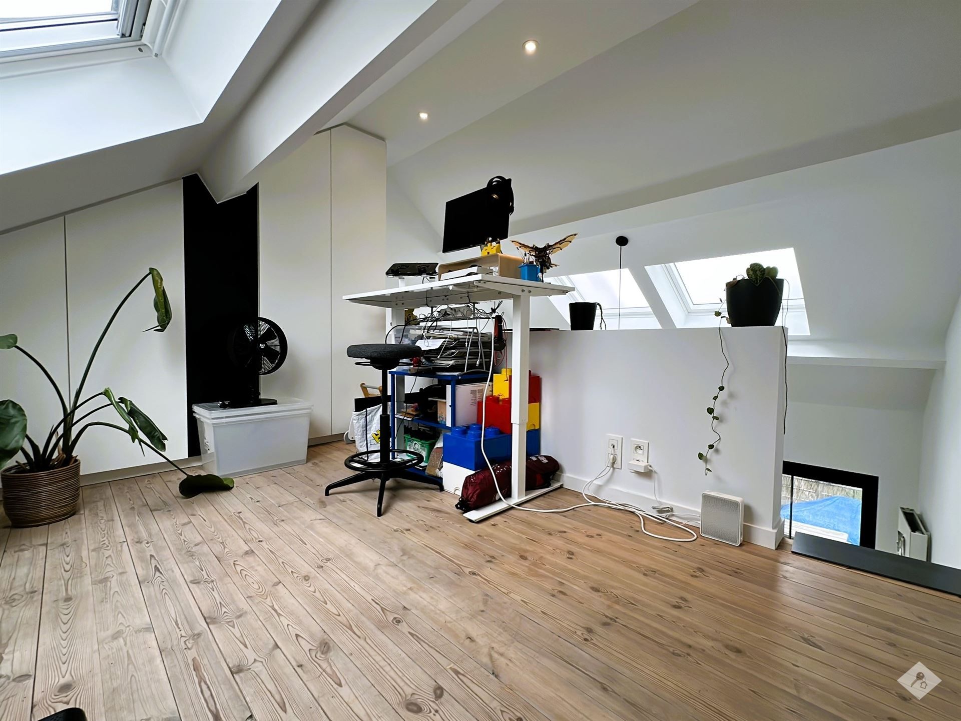 Volledig gerenoveerde woning met architecturale uitstraling te Buggenhout foto 14