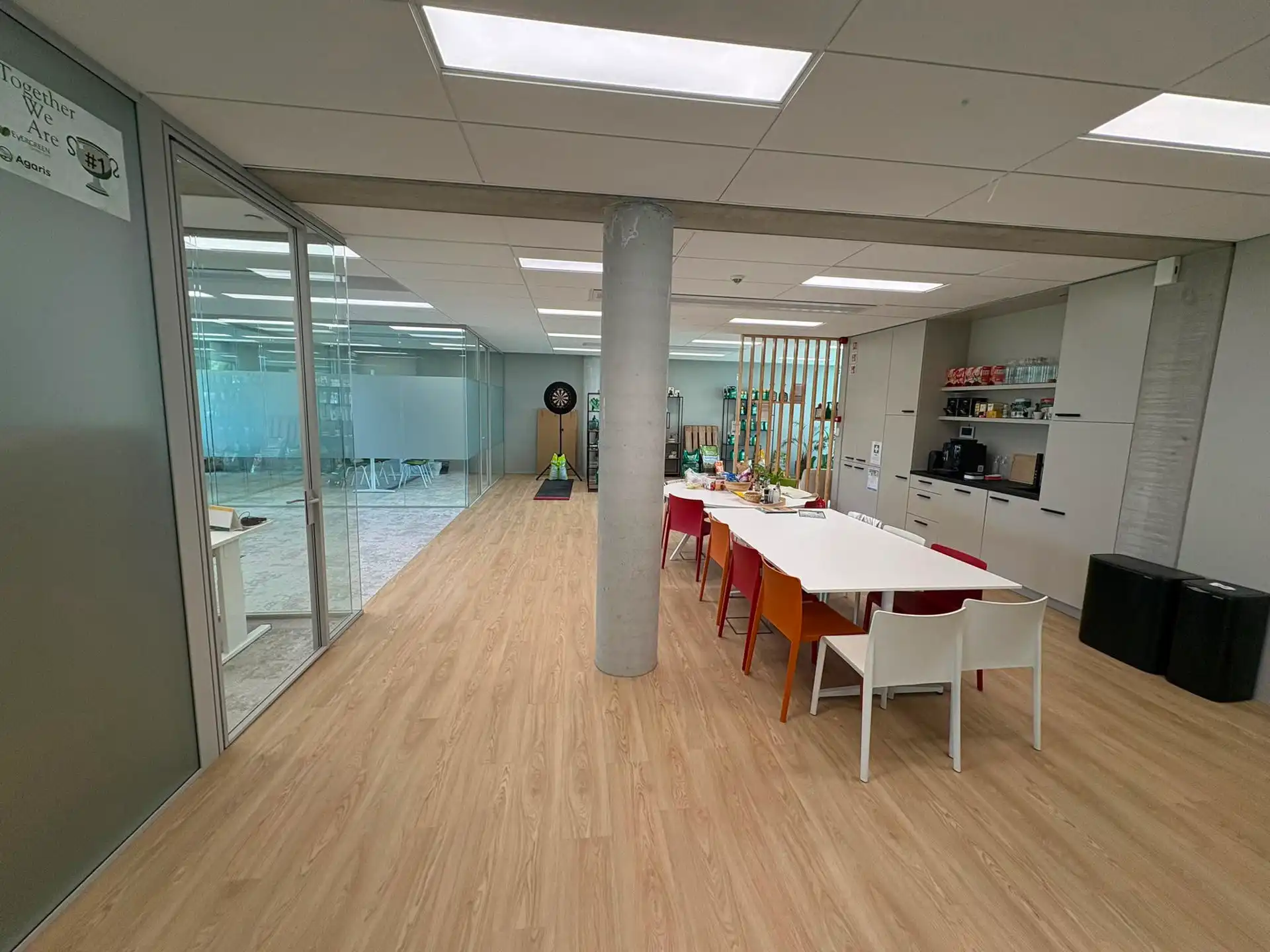 Moderne kantoorruimte 445 m² op toplocatie E17 in Lokeren foto 14