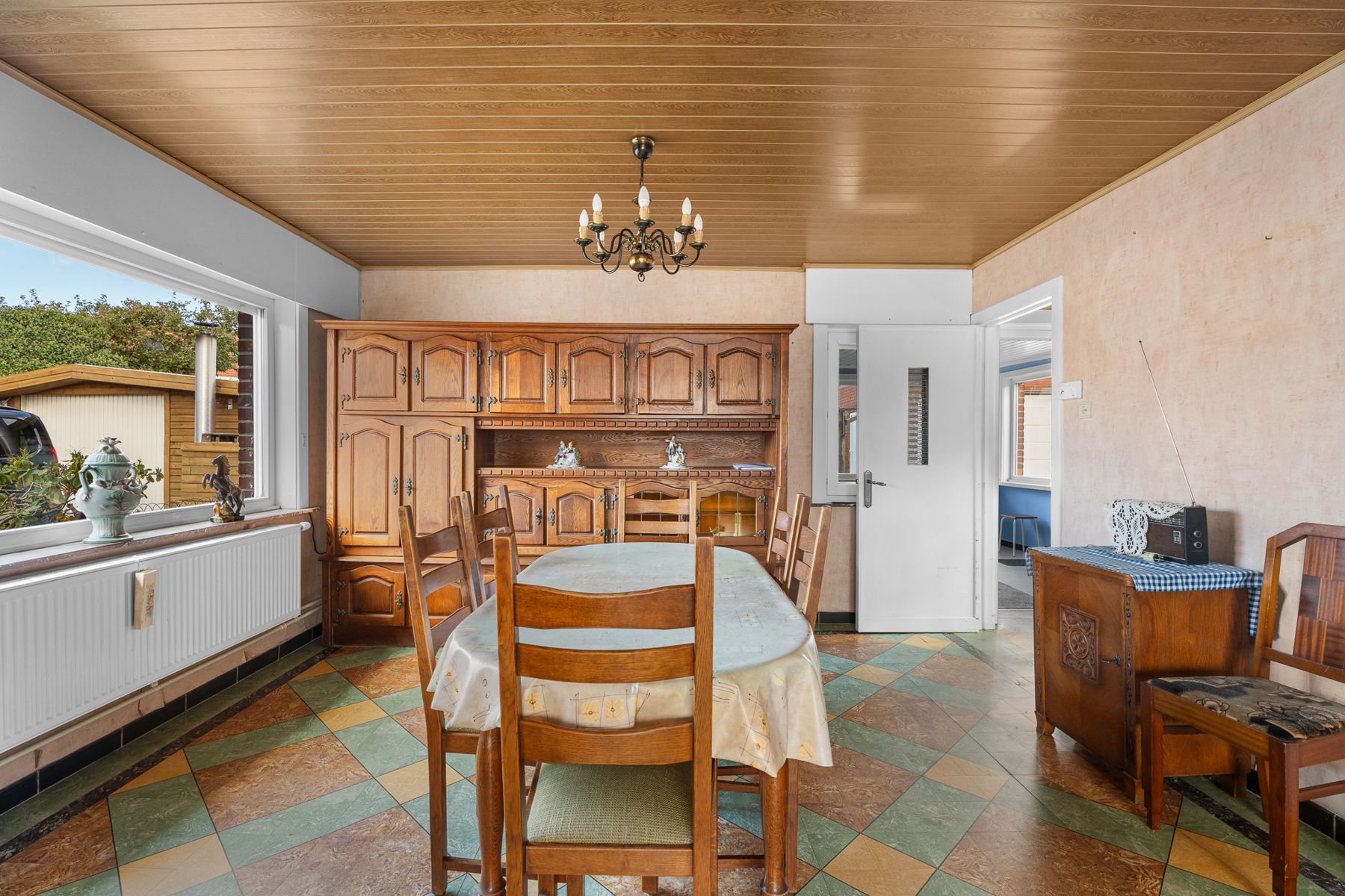 Alleenstaande gezinswoning met tuin en potentieel in Torhout foto 7