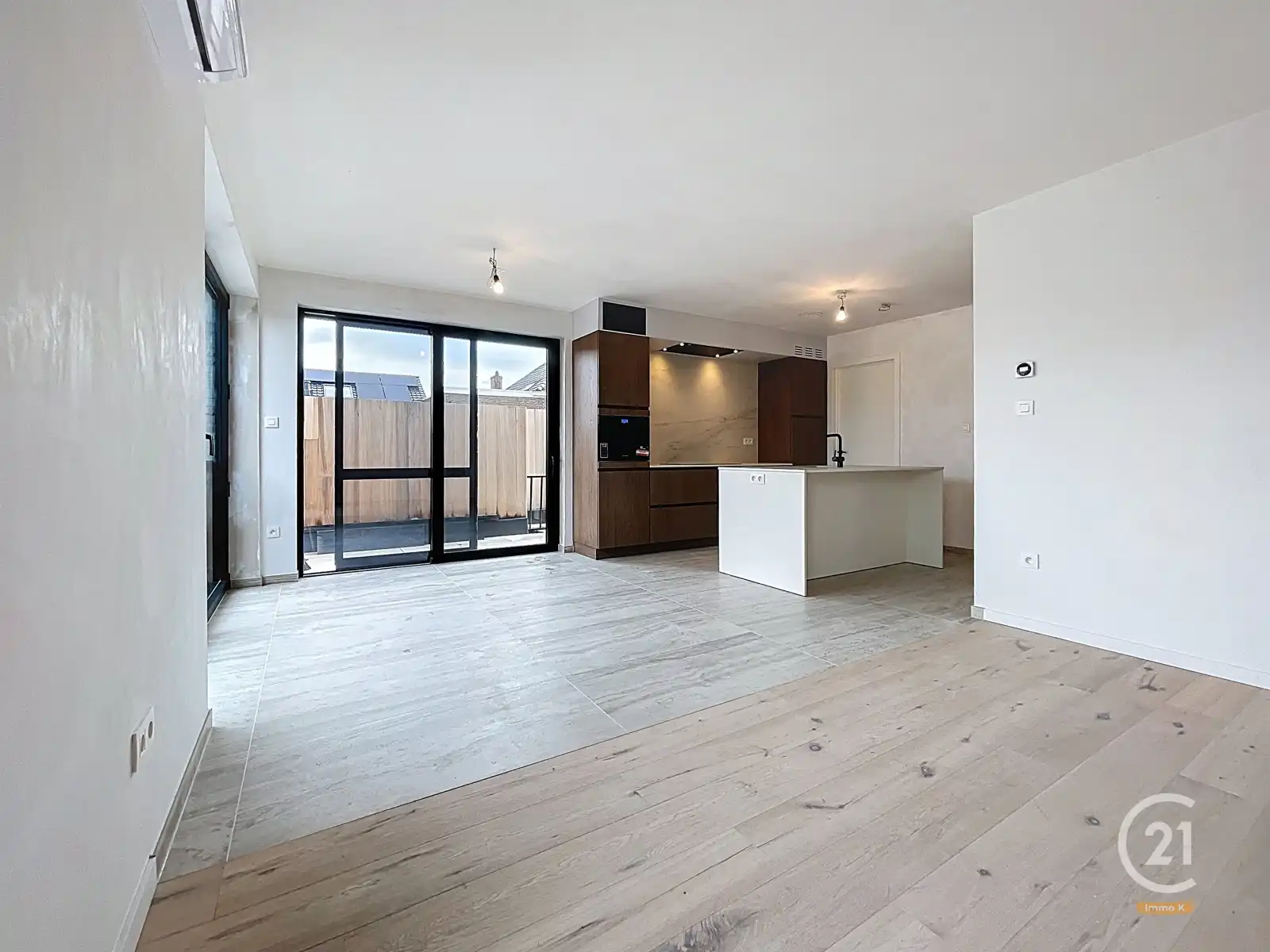 Nieuwbouw duplex met 4 slpks, terras, tuin en staanplaats foto 15