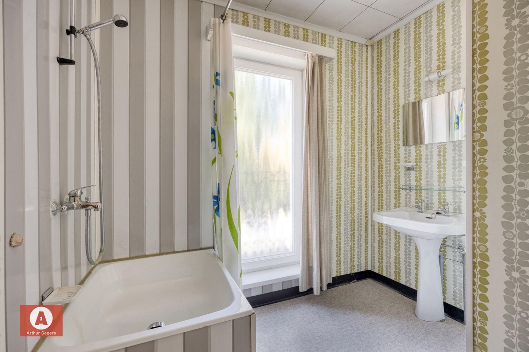 IN OPTIE - Te renoveren gezinswoning op een perceel van 3a 37ca. foto 21