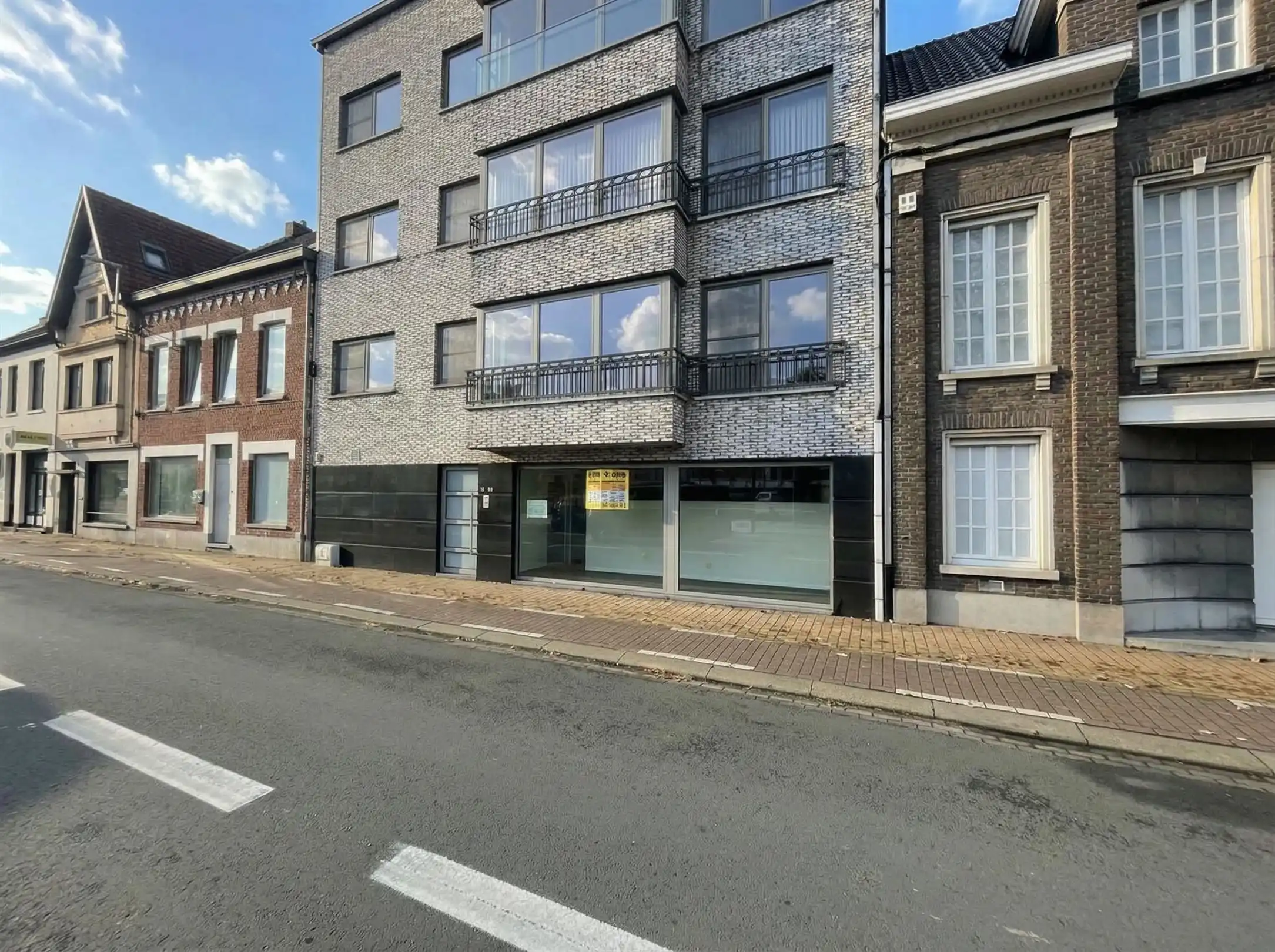 handel-kantoor-opbrengst foto {{pictureIndex}}