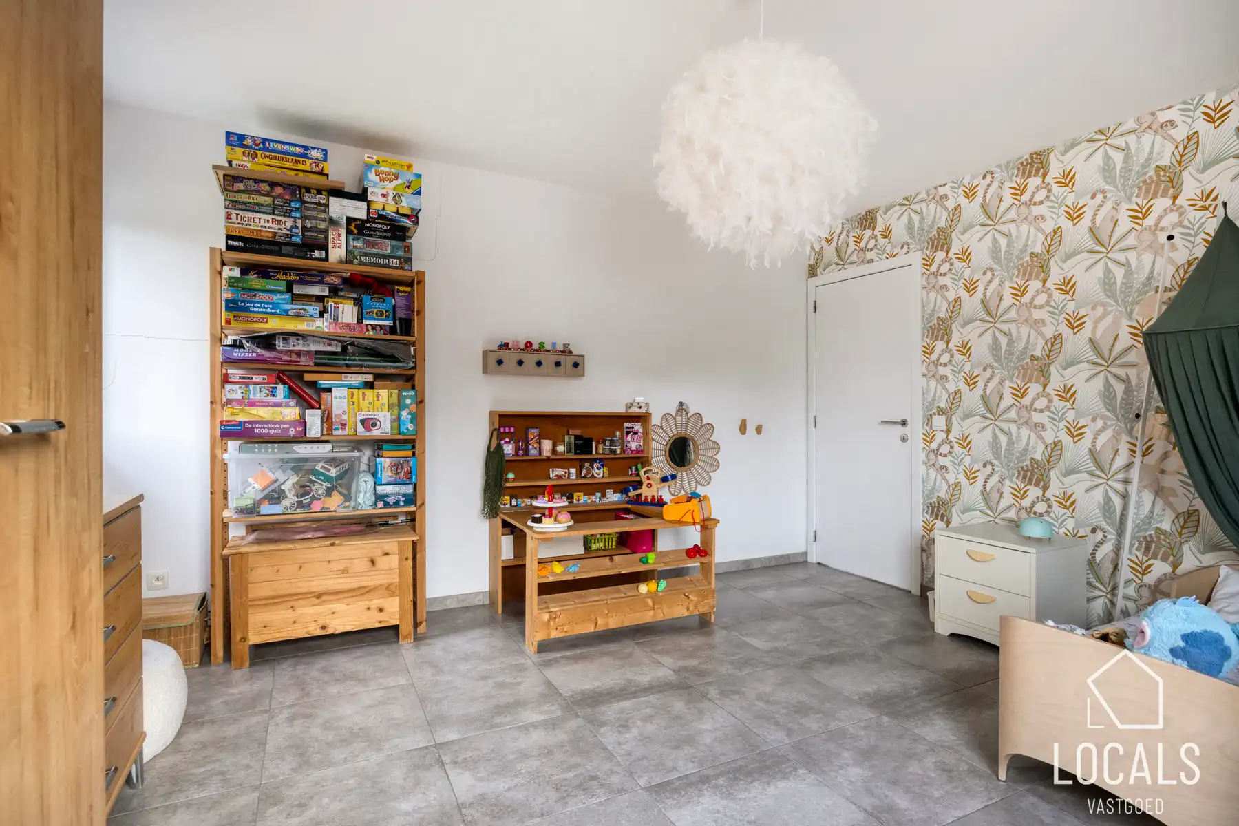 Recente instapklare HOB met garage, tuin en 3 slaapkamers foto 16