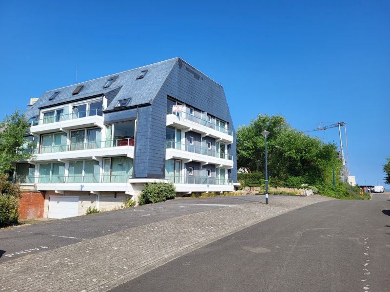 2-slaapkamer appartement vlakbij het strand van Oostduinkerke te koop foto 8