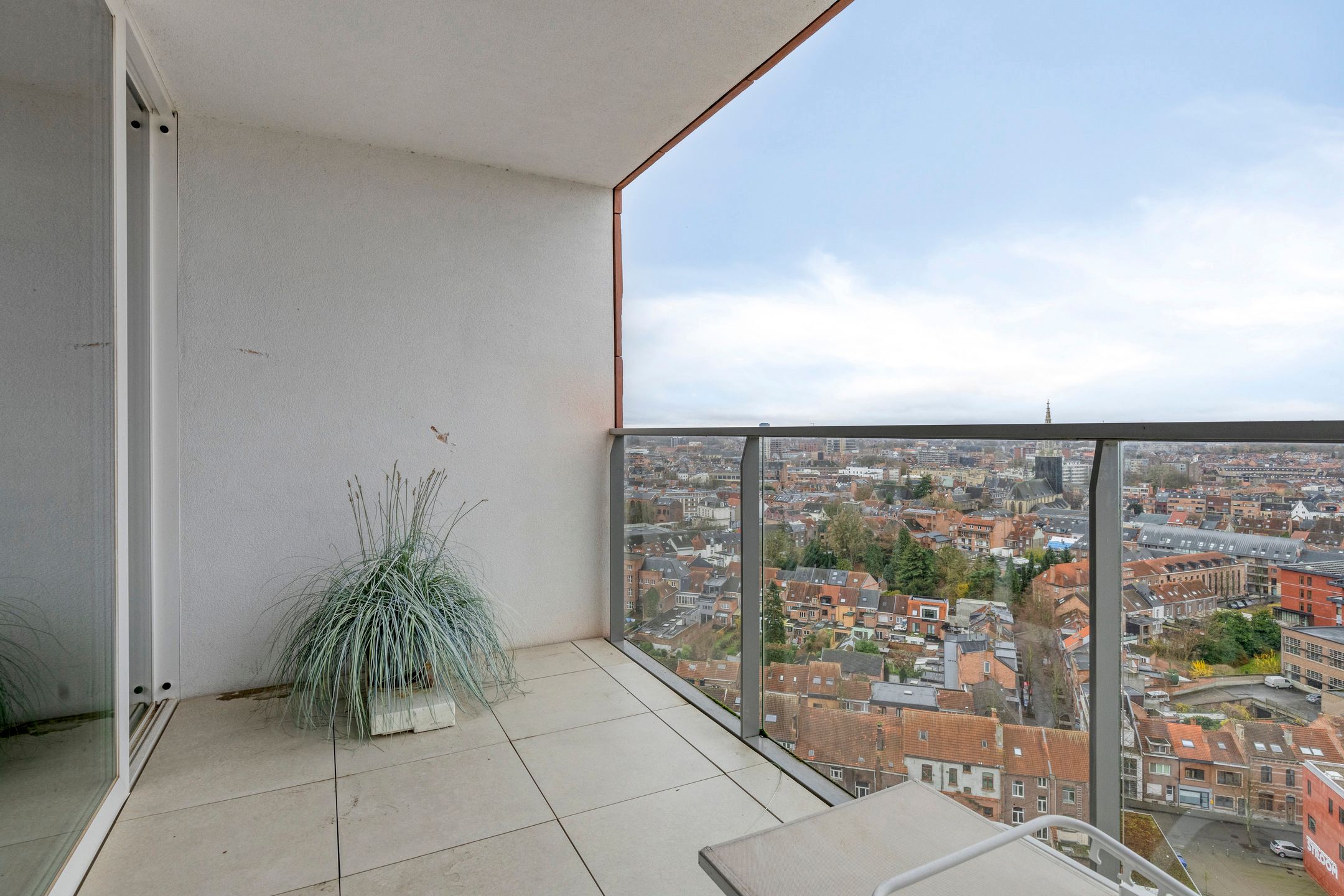 Unieke business-penthouse met fantastisch uitzicht in Leuven foto 14