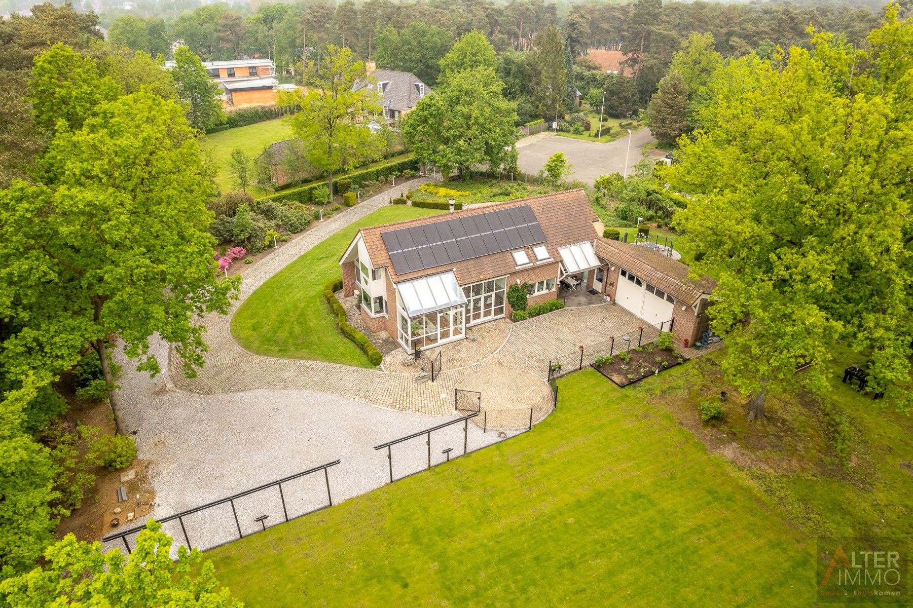 VERKOCHT! Uitzonderlijke villa in een schitterende residentiële, groene setting op een royaal perceel van 48a 15ca. te Zolder! foto 43