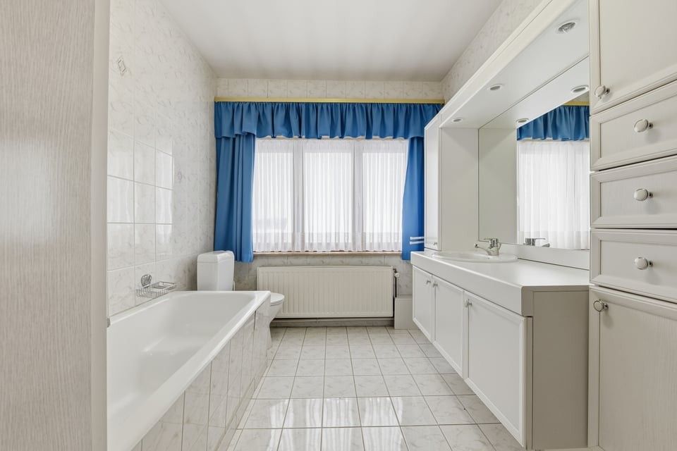 KNUSSE GEZINSWONING MET 4 SLKS EN EEN GARAGE IN BOEKHOUT foto 20