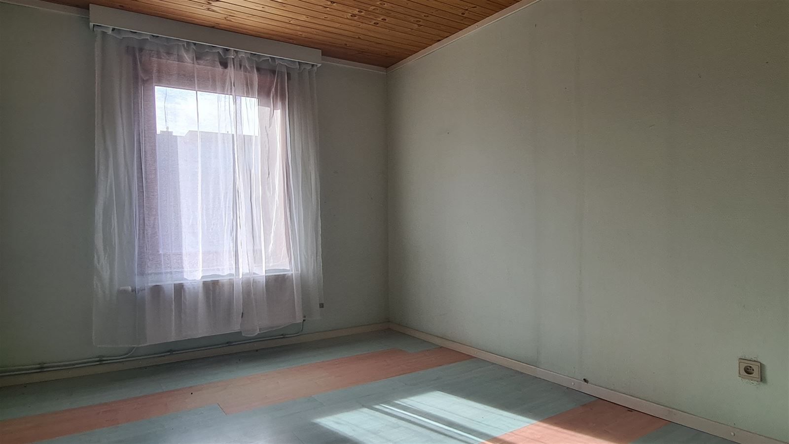 Te renoveren woning op centrale ligging foto 13