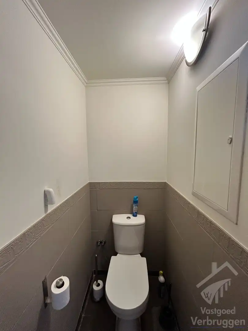 Stijlvol appartement met 2 slaapkamers en parkeerplaats - Te huur in Aalst foto 8