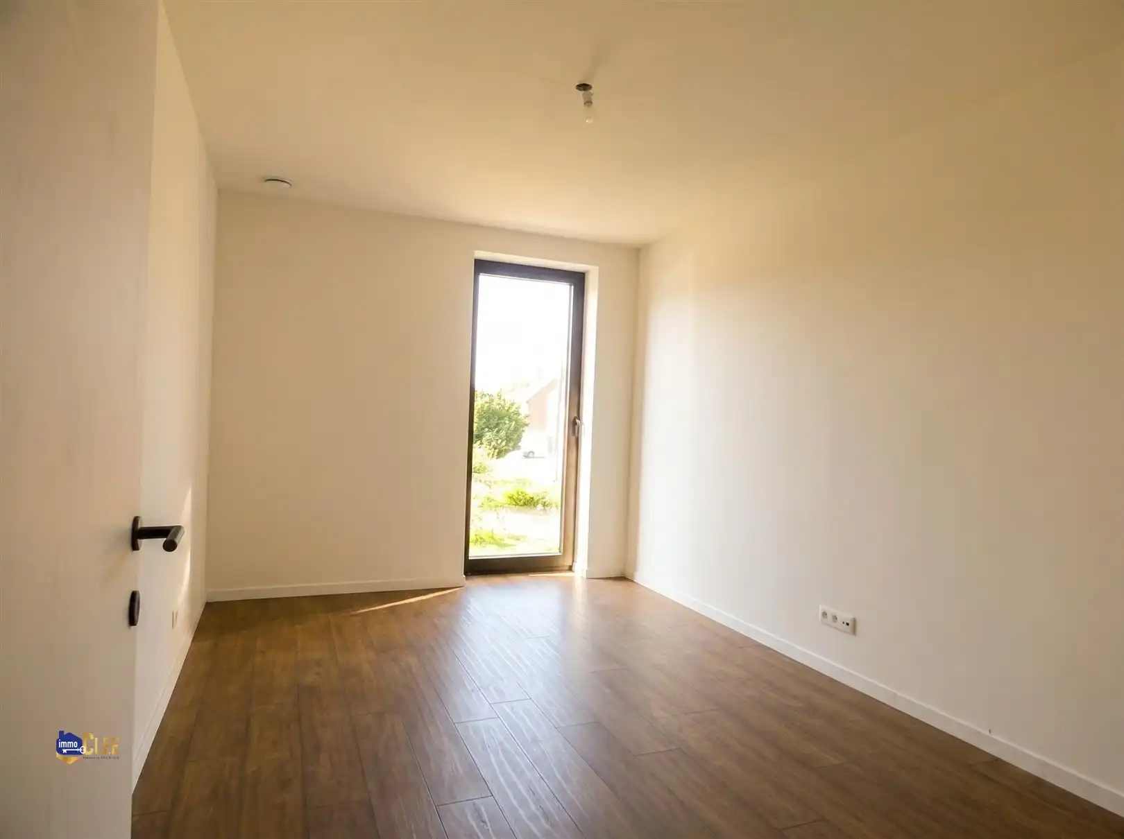 Moderne nieuwbouwwoning in rustige omgeving foto 9