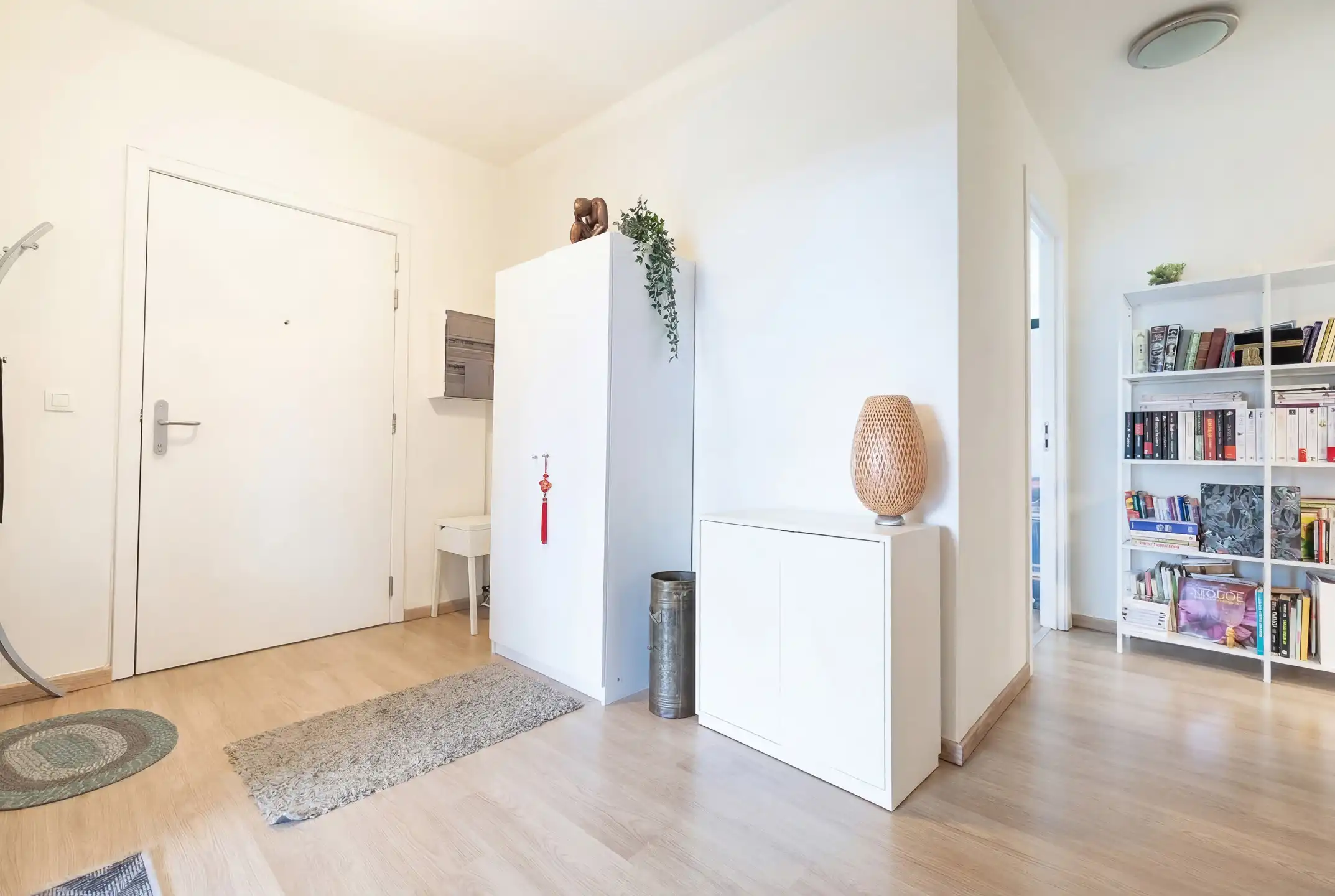 NATO - 3 slaapkamers appartement + P foto 9