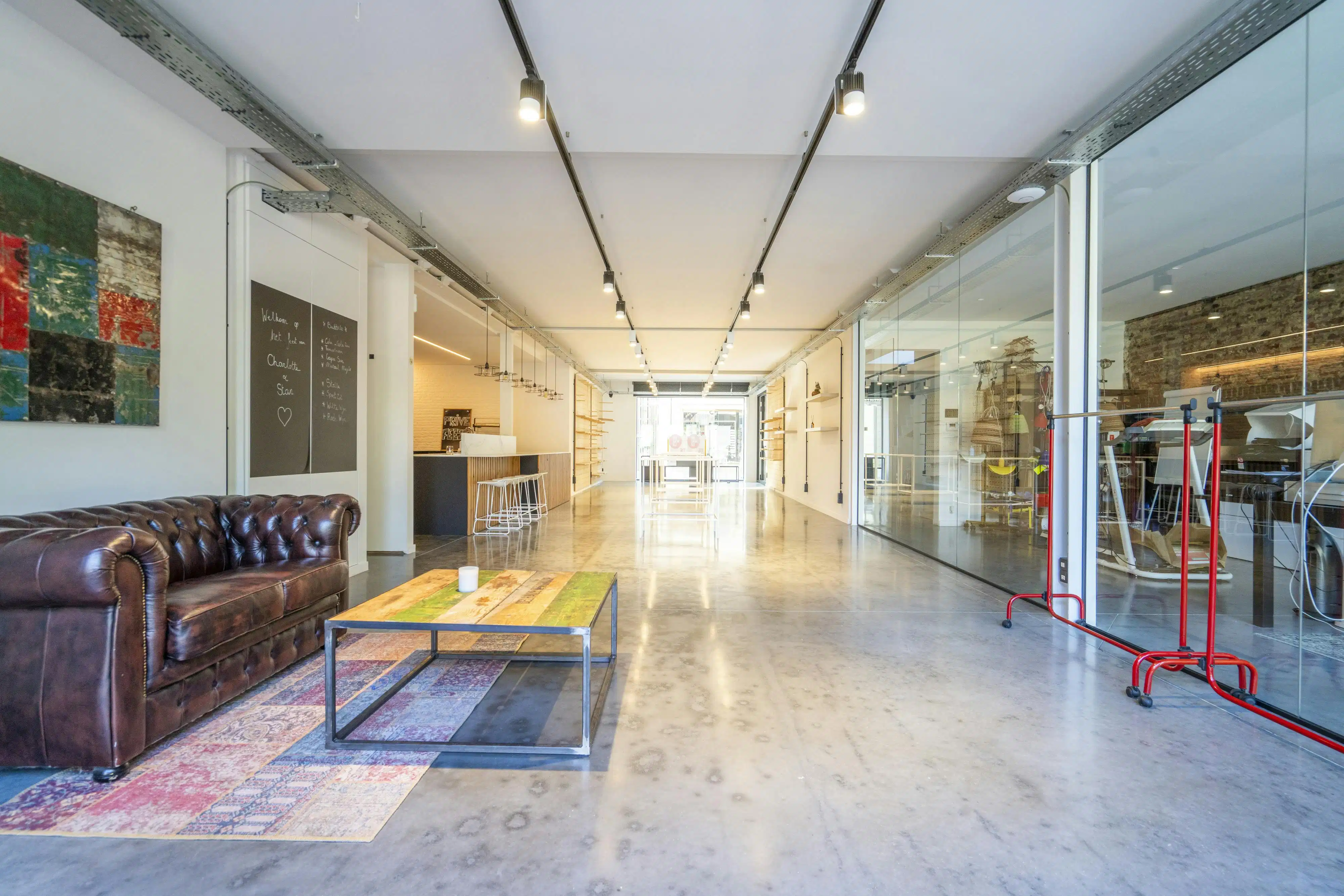 Prachtig gerenoveerde herenwoning te koop met uitweg  foto 21