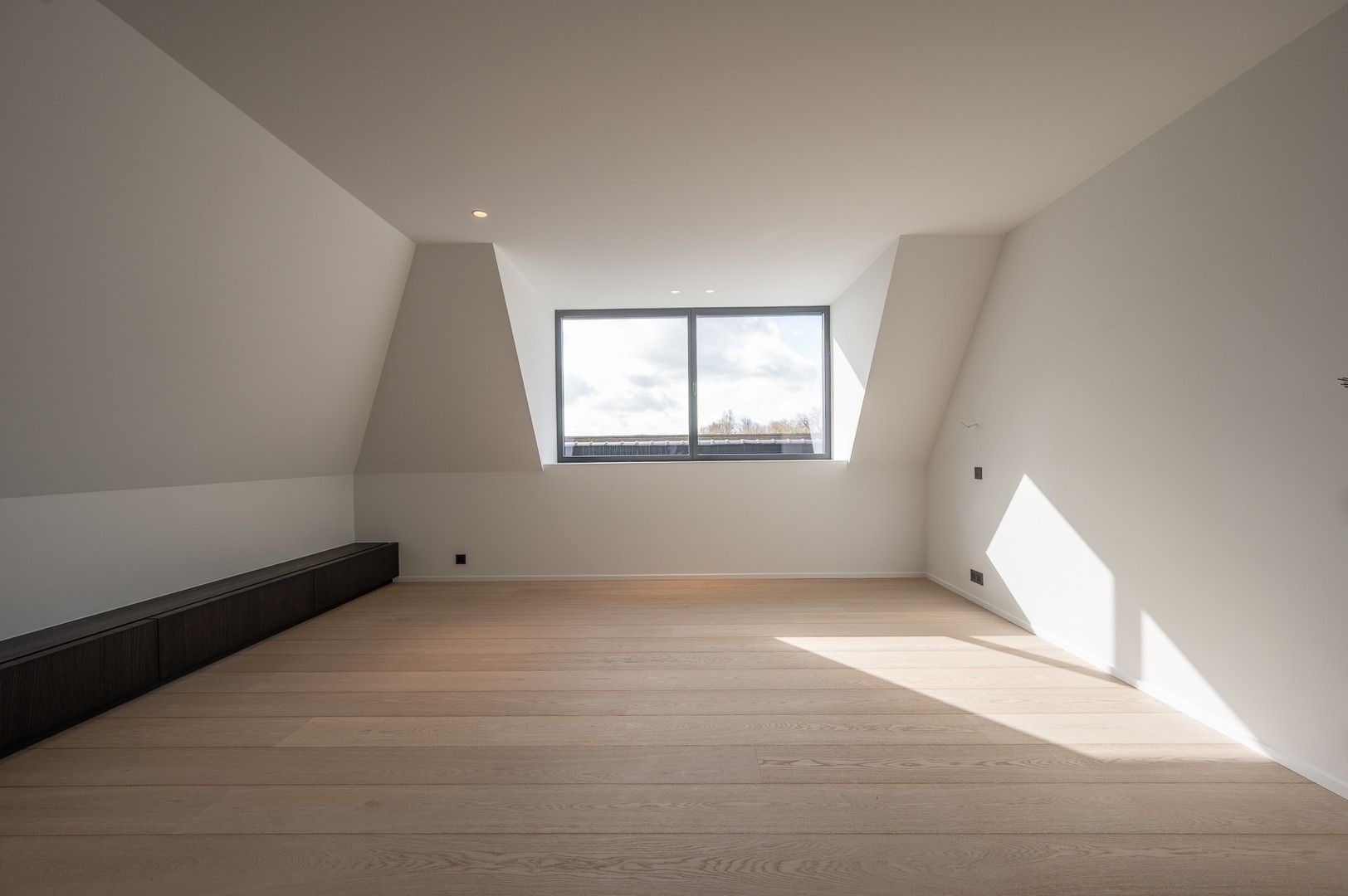 Uitzonderlijke luxueuze nieuwbouwvilla met zwembad in een residentiële buurt te Knokke foto 32