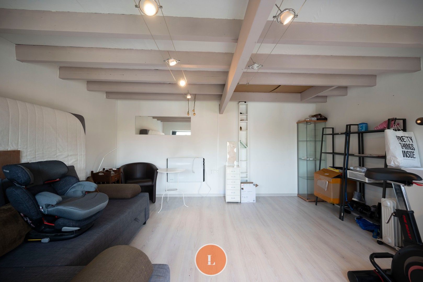 Te koop ruime half open woning met uitweg te Menen. foto 7