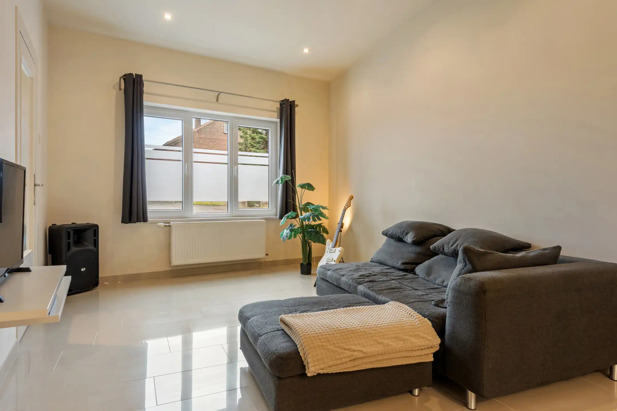 Gerenoveerde woning in charmante Zichen foto 11