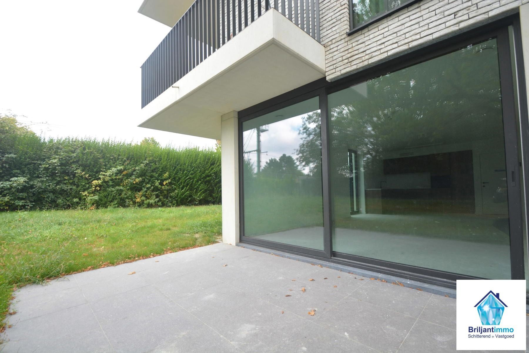 Instapklaar hoekappartement met 1 slp en luxe afwerking! foto {{pictureIndex}}