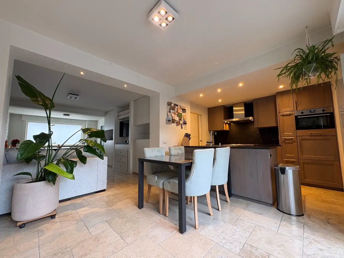 Instapklare gezinswoning met 3 slaapkamers foto 8