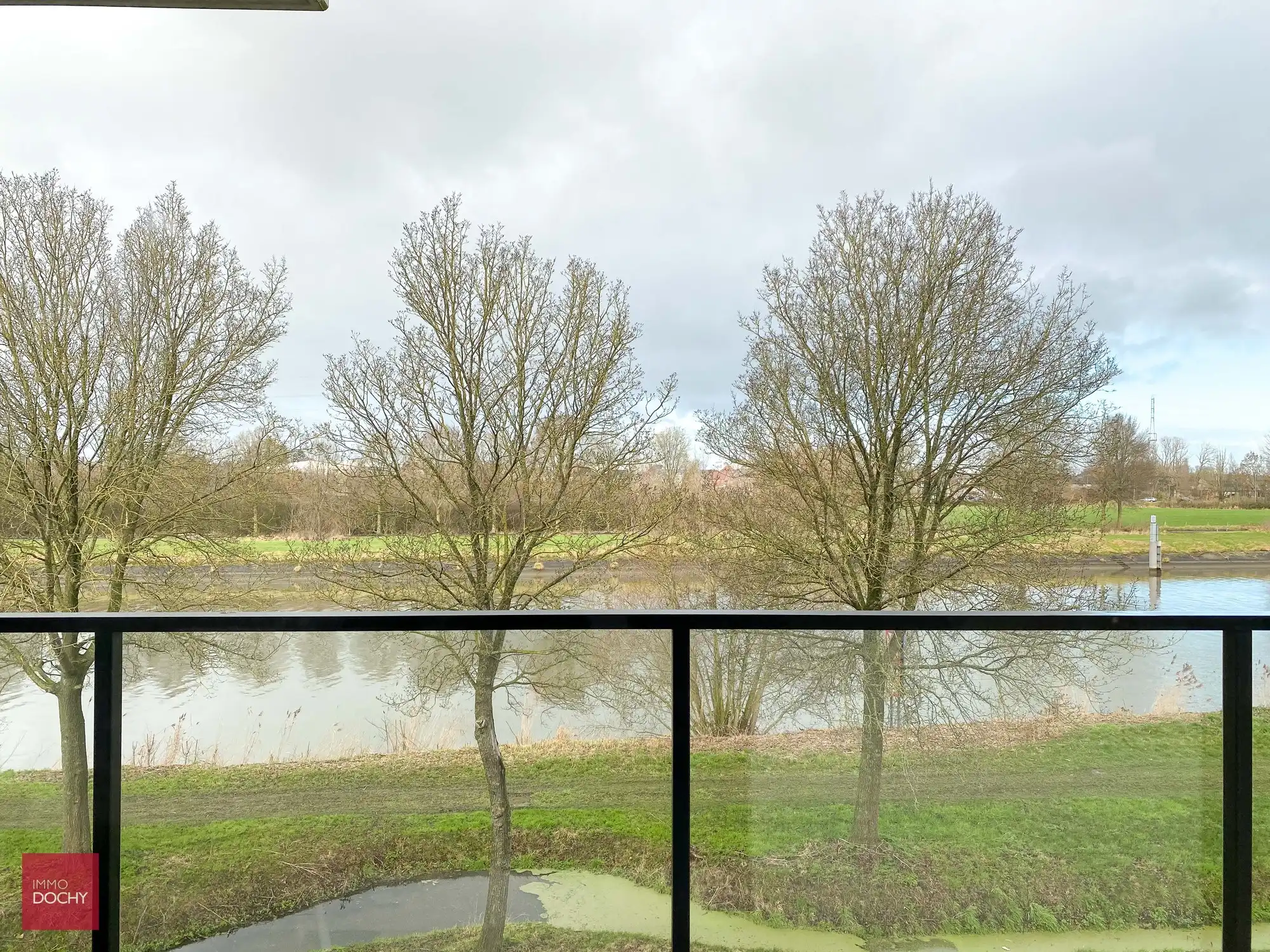 Recent luxueus ingericht appartement met frontaal zicht op Leie | Spinnerijstraat foto 8