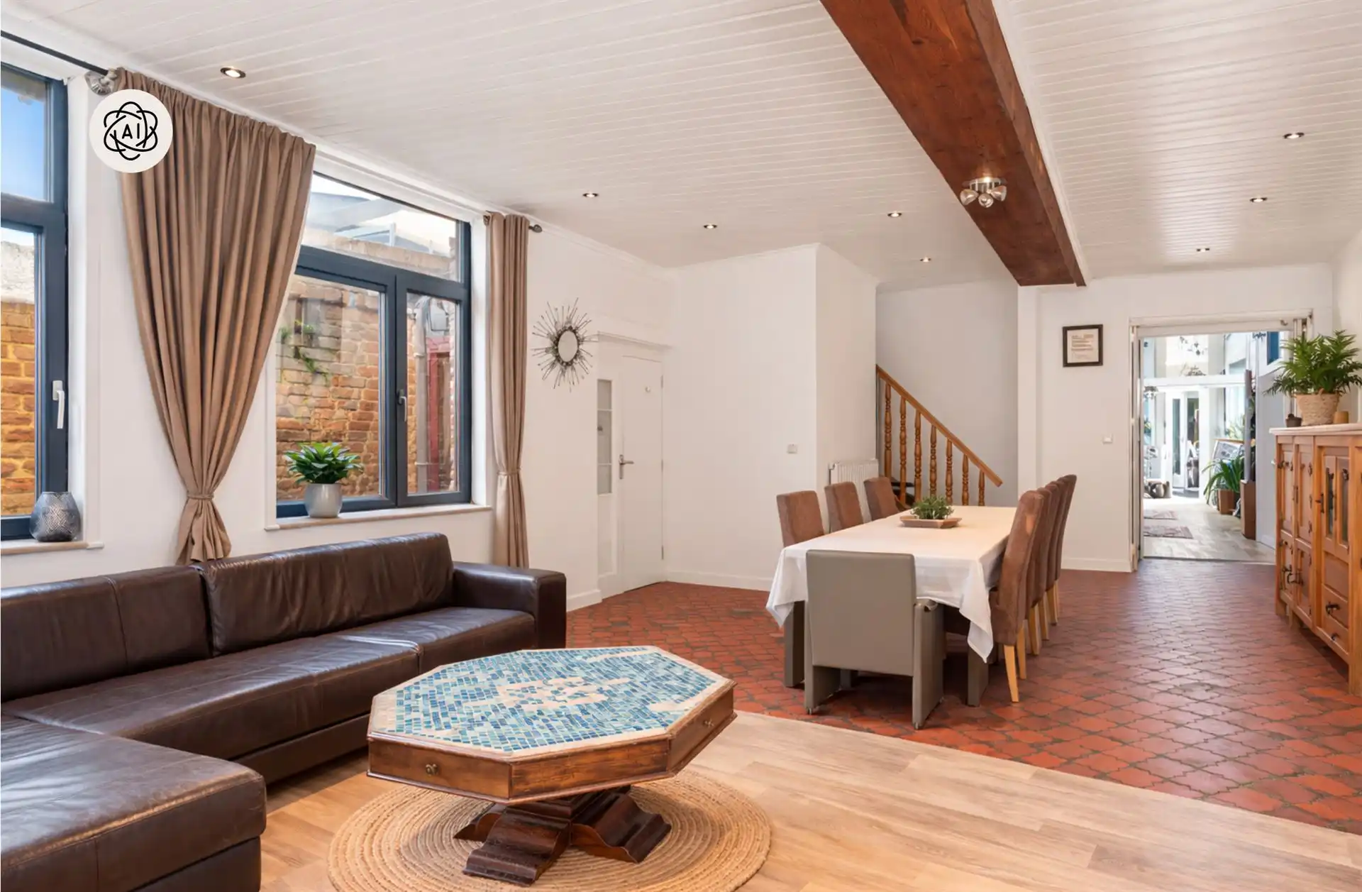 Grote karakterwoning met 5 slaapkamers en dakappartement. foto 5