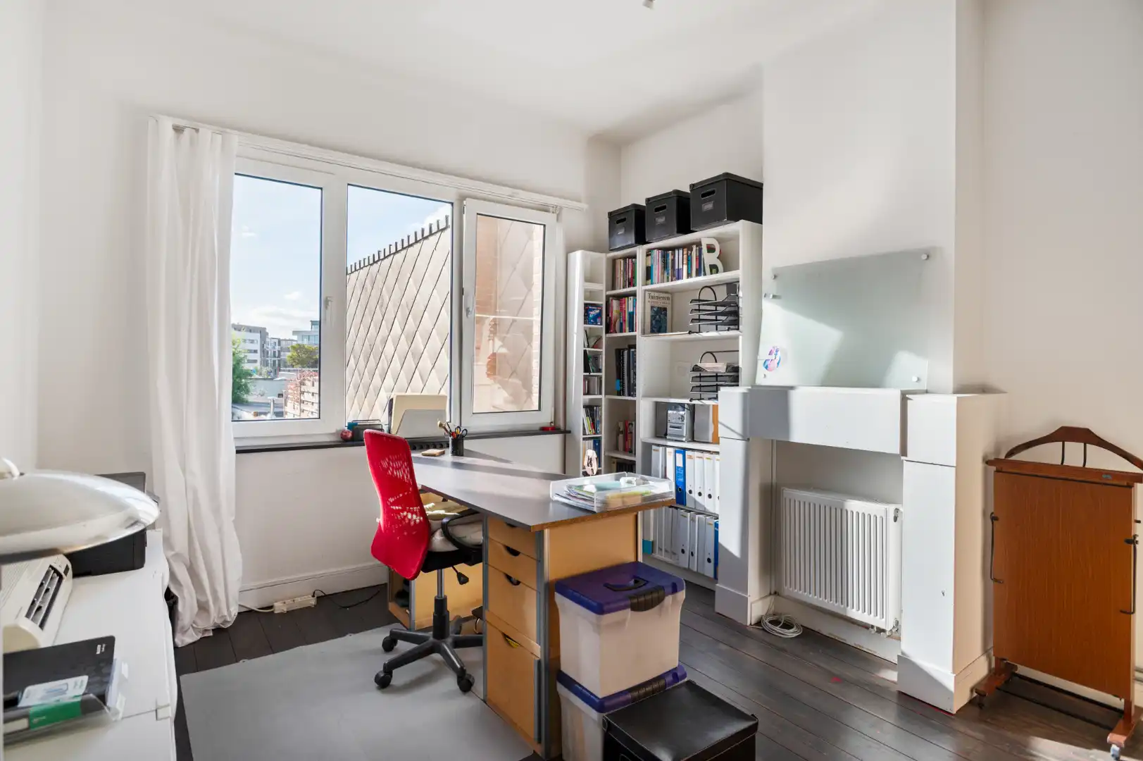 Verrassend ruim en energiezuinig wonen met een zonnige tuin in Schoten! foto 17