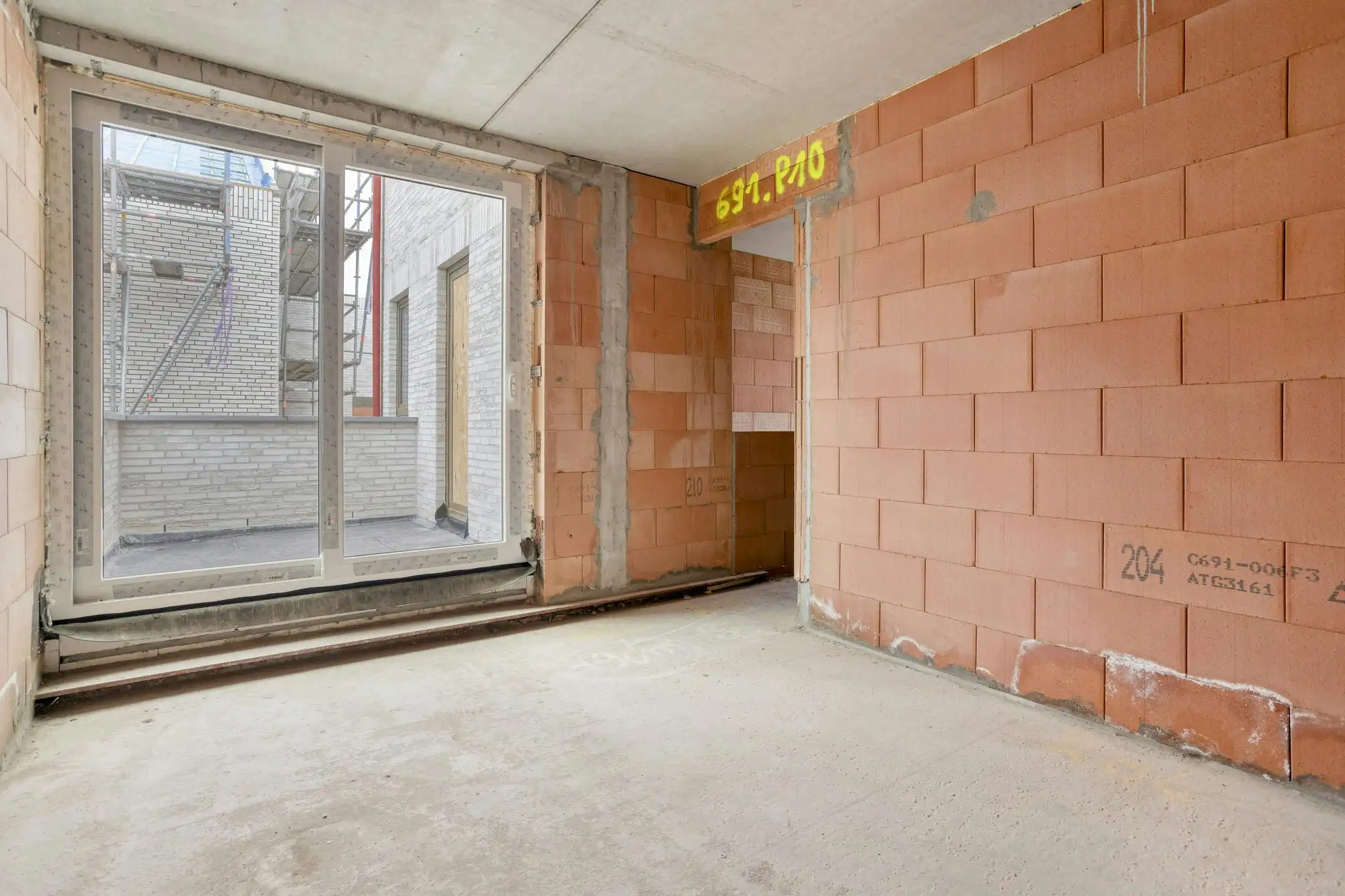 Uniek en energiezuinig huis te koop in Meulebeke foto 6