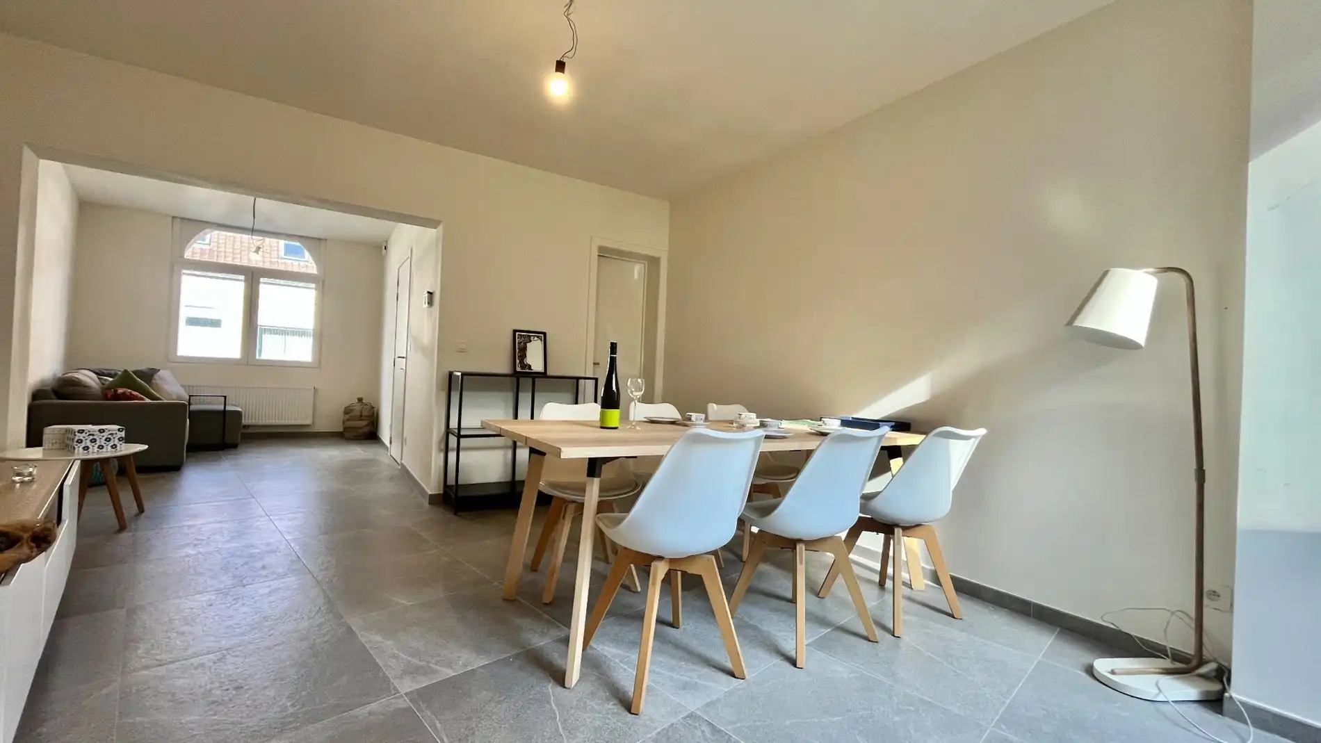 Grote woning met inpandig terras, 3 kamers, tuin,... foto 2