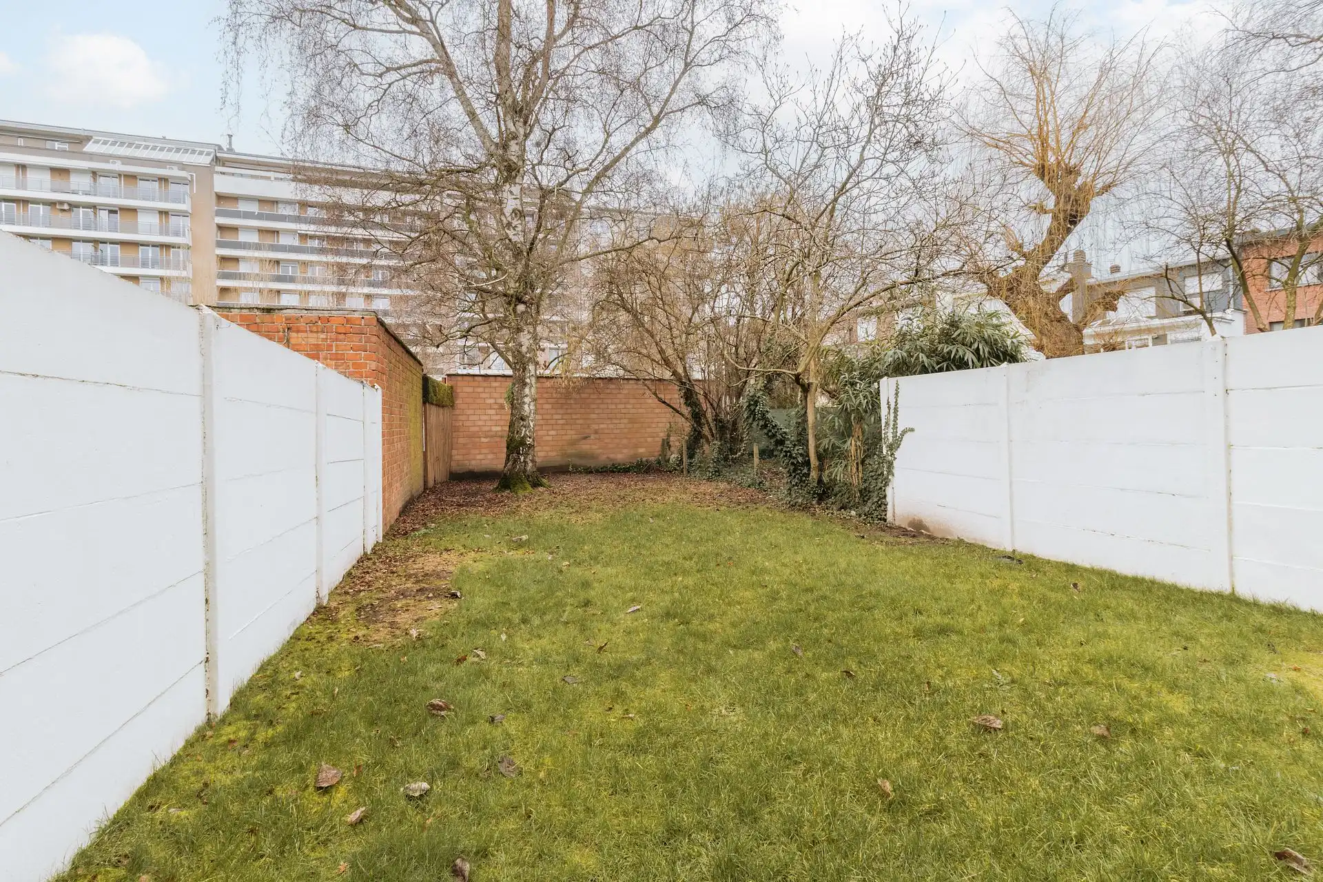 Instapklaar appartement met grote tuin in Berchem foto 13