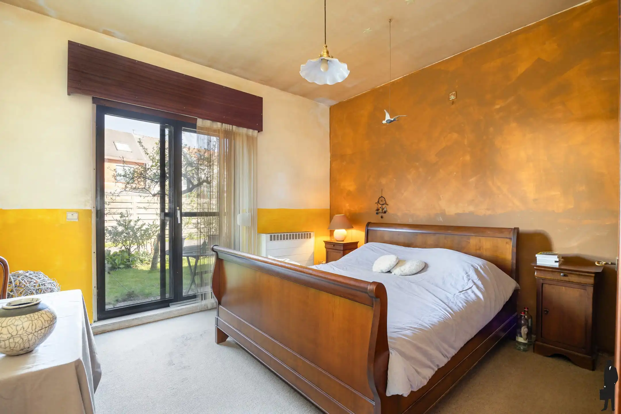 Ruim gelijkvloers hoekappartement met tuin en grote garage foto 5