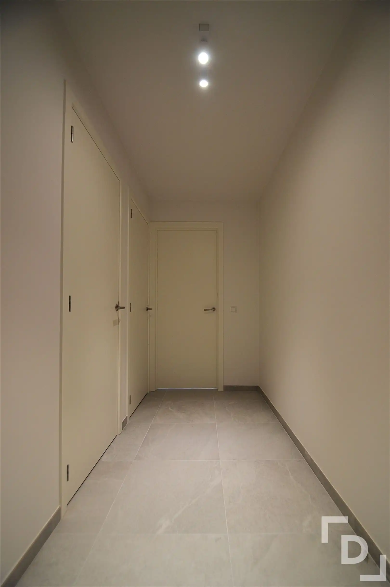 Nieuwbouwappartement met staanplaats in centrum Ieper foto 16