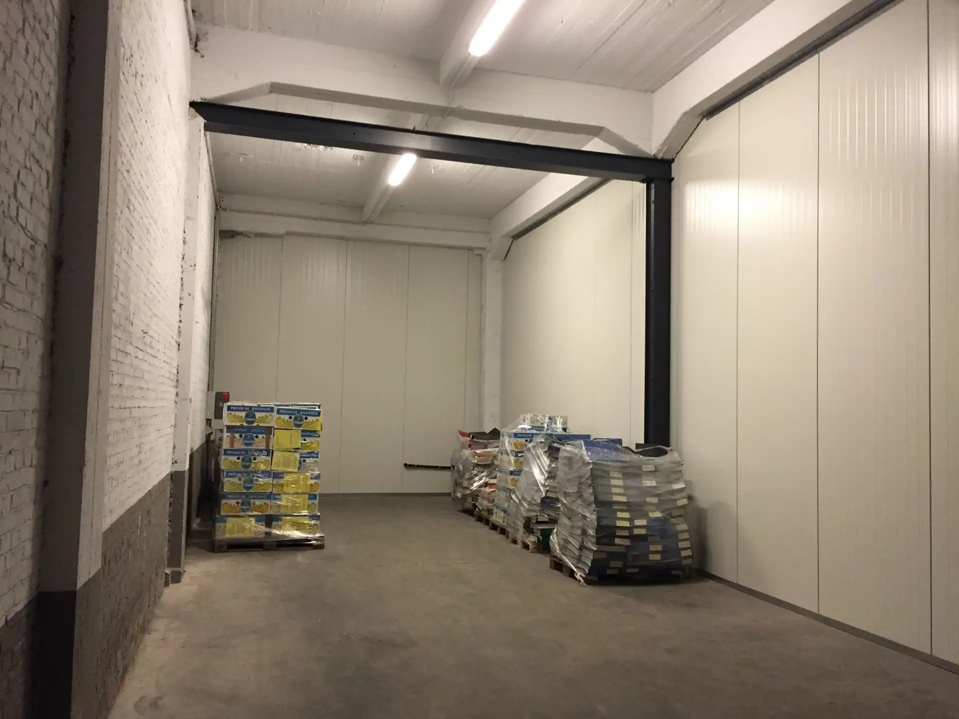 Te Huur 3 Magazijnunits te Schoten (100 m² / 340 m²) foto 12
