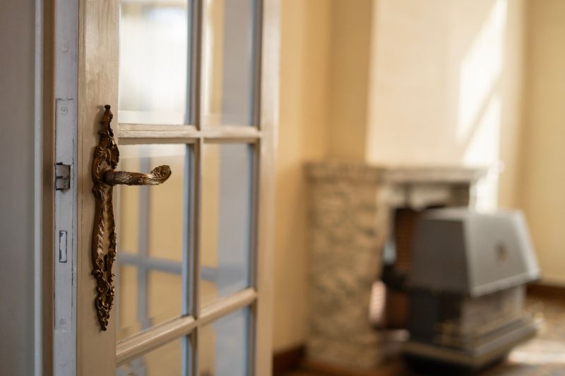 Te renoveren burgerwoning met enorm potentieel in hartje Roeselare foto 7