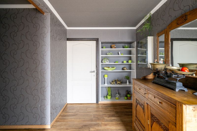 Woning met brede oprit en dubbele garage foto 4