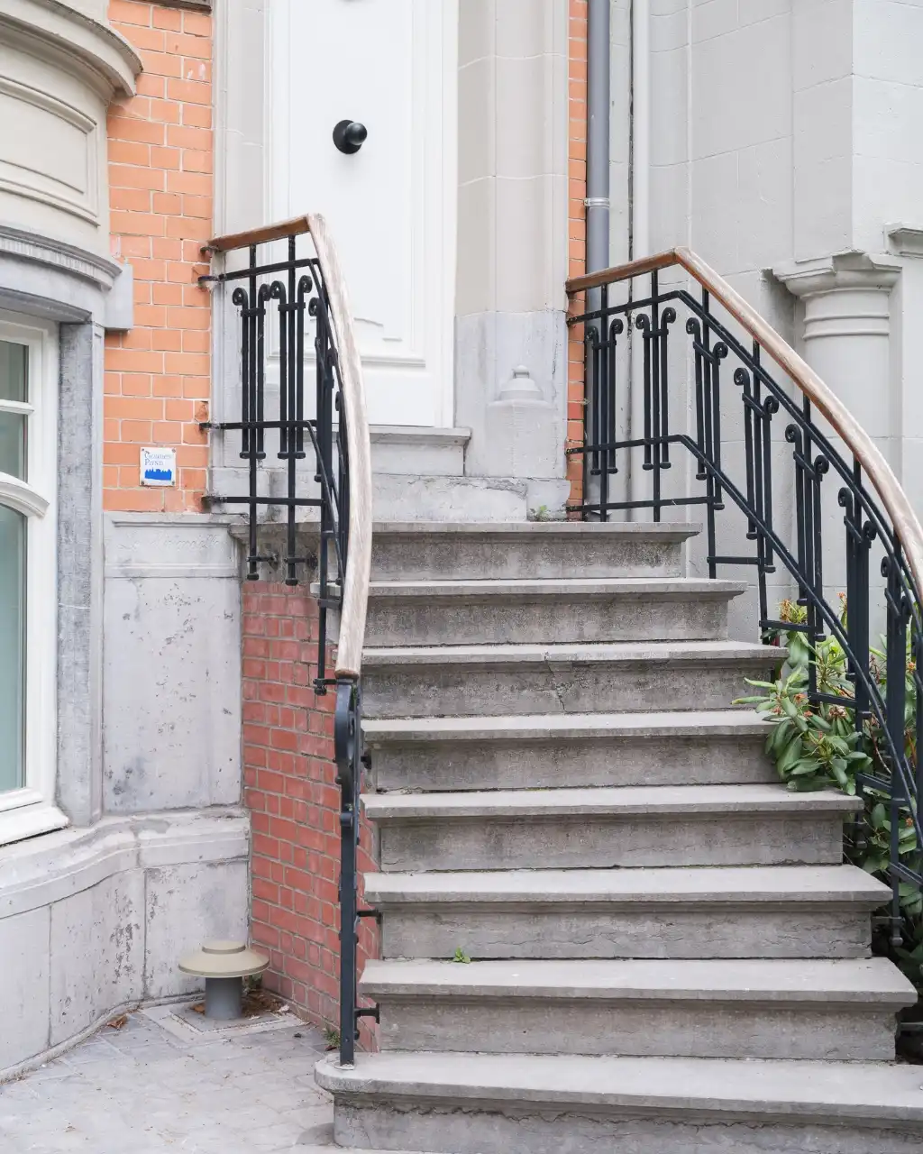 Oostende – ‘Les Hirondelles’: statige eclectische burgerwoning met handelsruimte en drie appartementen. foto 36