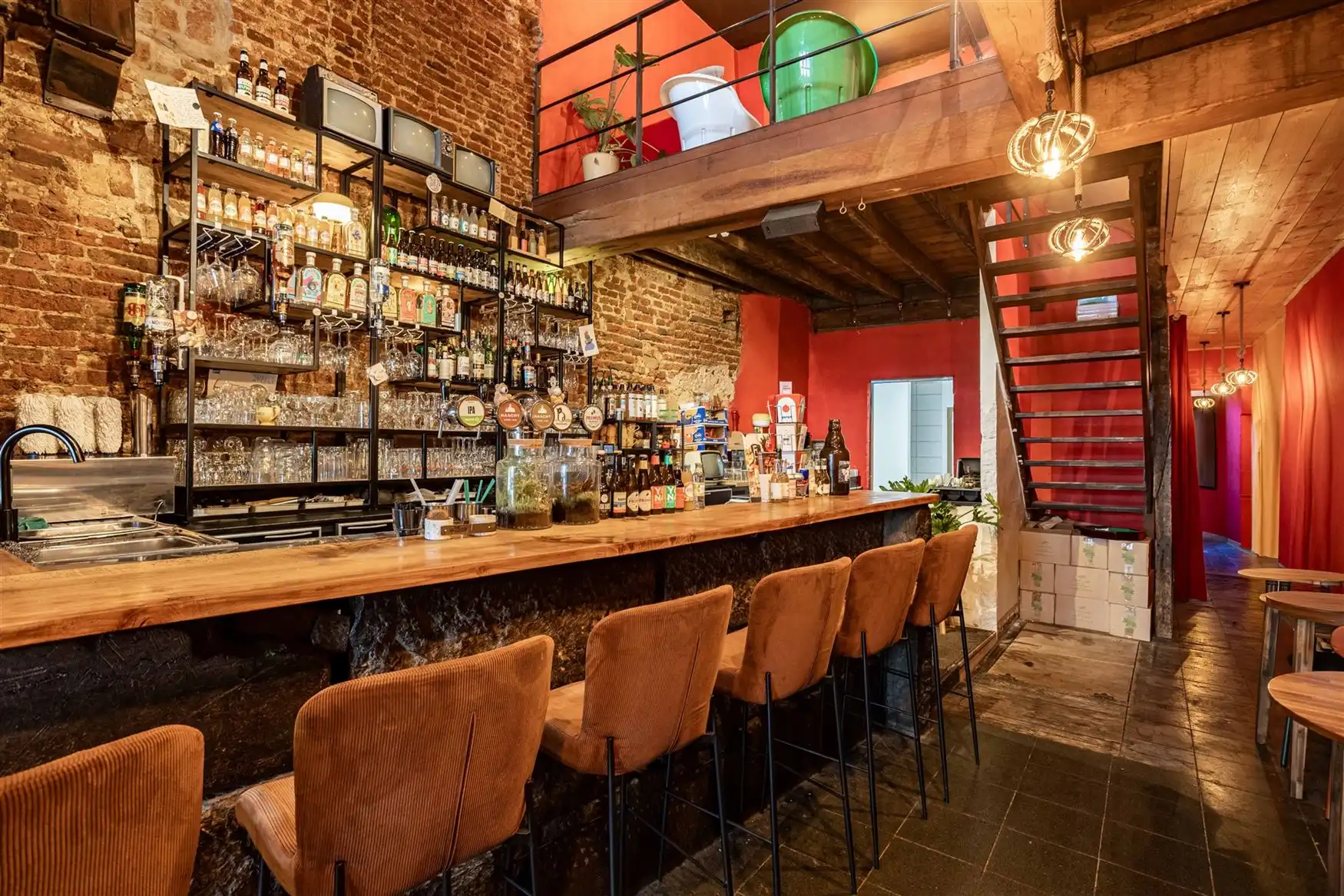 Commercieel gelegen horecapand in de bruisende Gentse binnenstad foto 8