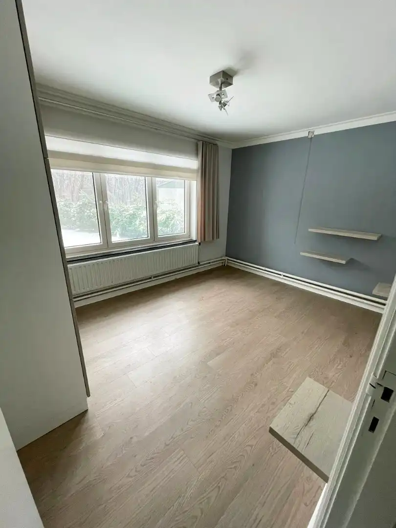 Vrijstaande, energiezuinige woning met 4 slpk en garage op een perceel van 25 a. foto 17