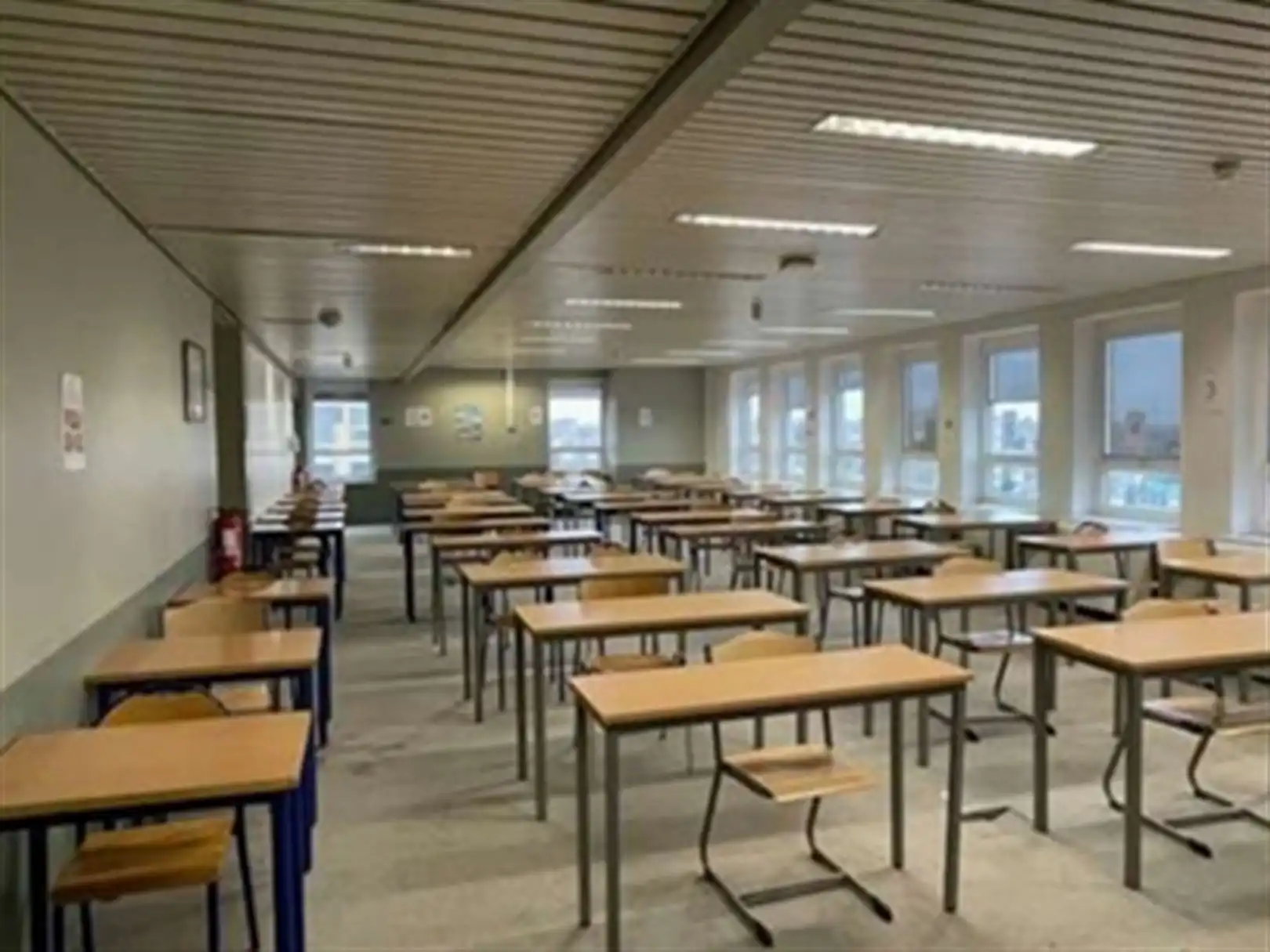 TRIOMF/ TRIOMPHE 173 - 174: twee gebouwen foto 9