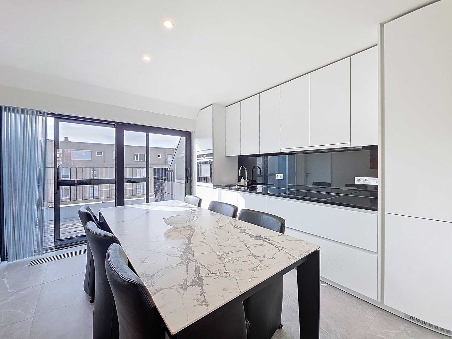 luxueus duplexappartement met 2 terrassen foto 5