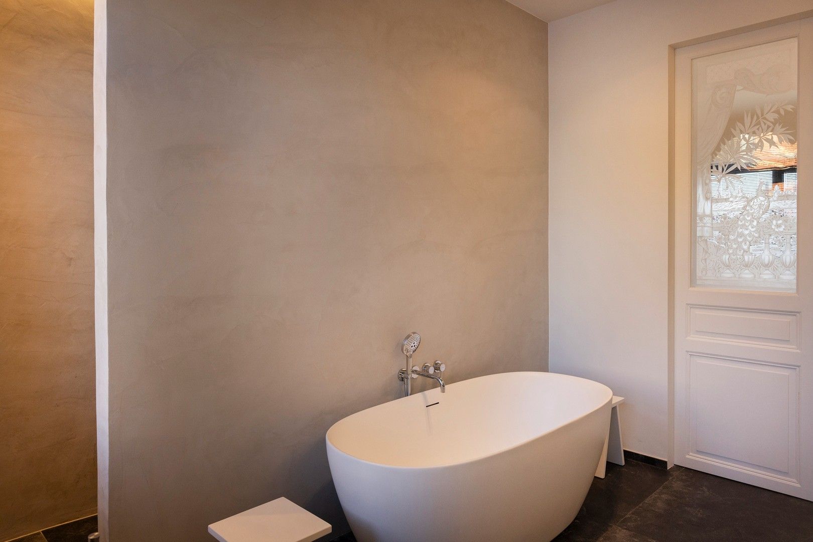 Ruime en 100% instapklare woning met 4 slaapkamers. foto 10