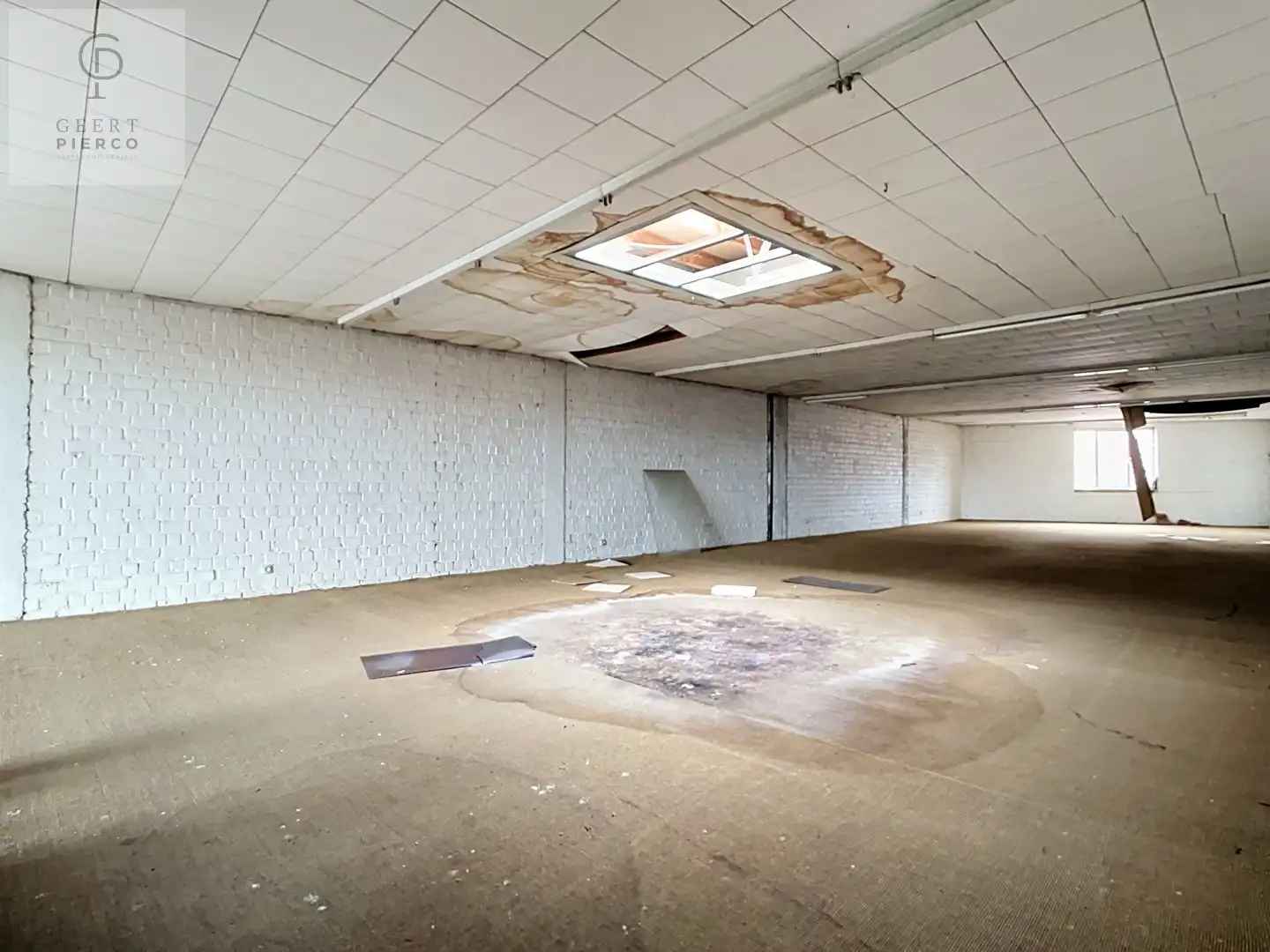 Opbrengsteigendom met commerciële huurder en uitzonderlijk ontwikkelingspotentieel foto 11
