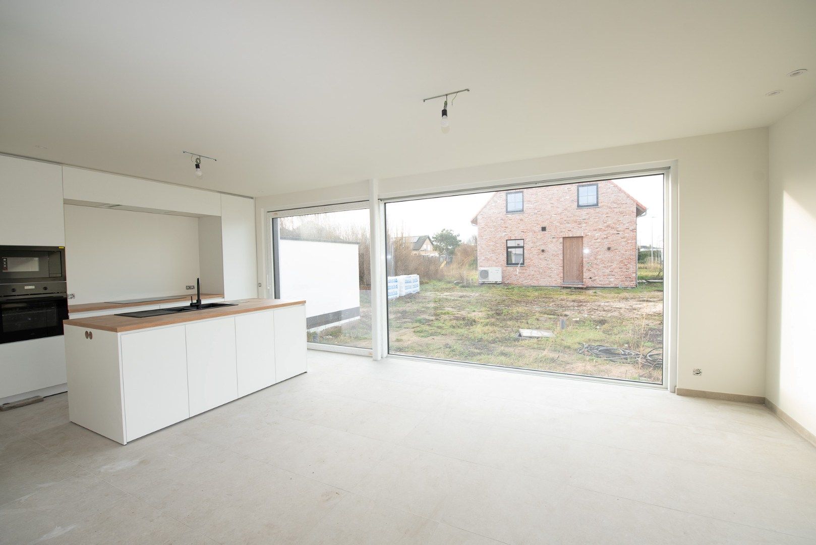 Moderne HOB nieuwbouwwoning met 3 slaapkamers te huur foto 4