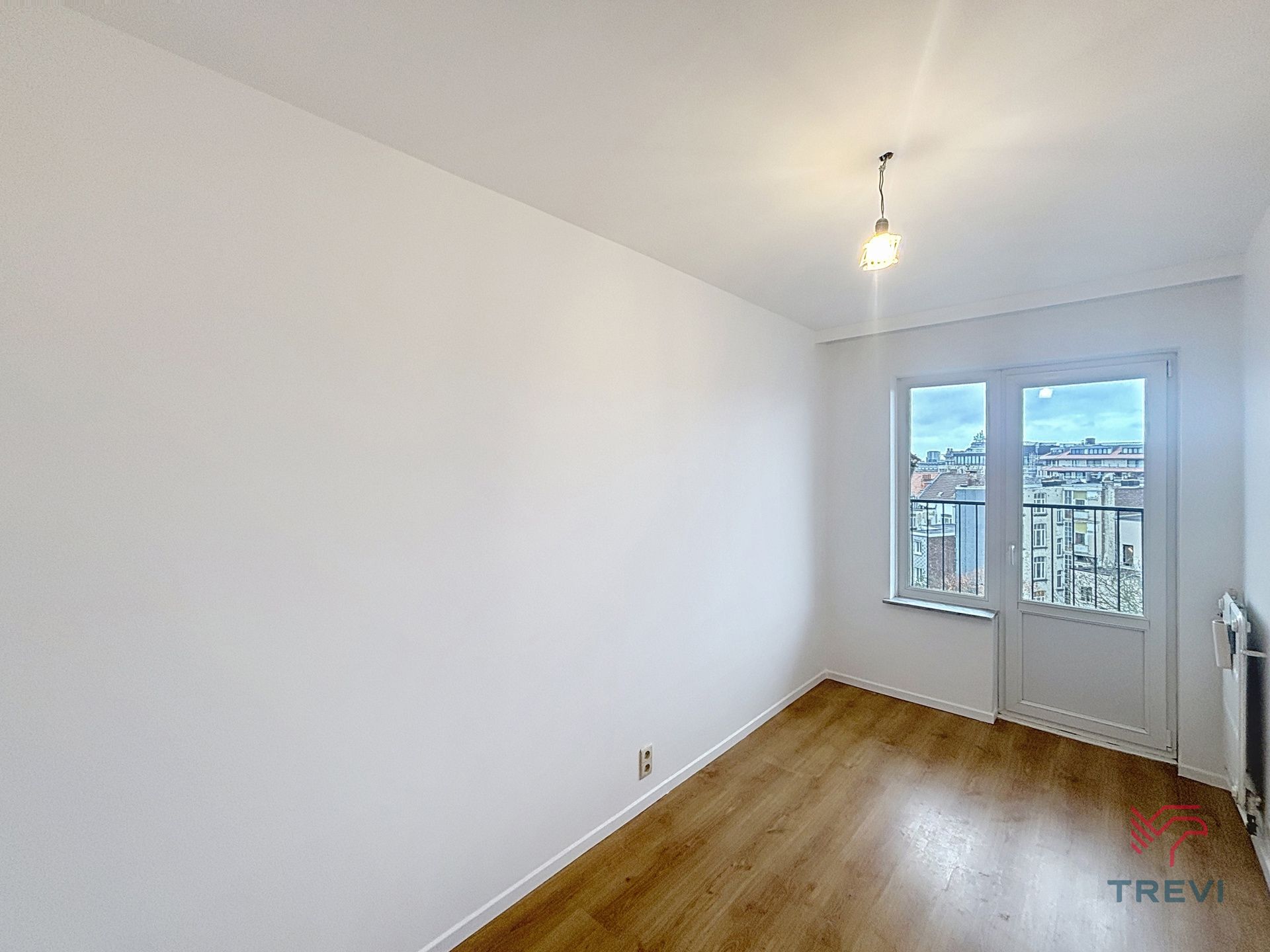 CINQUANTENAIRE – VOLLEDIG GERENOVEERD 2-SLAAPKAMERAPPARTEMENT foto 11