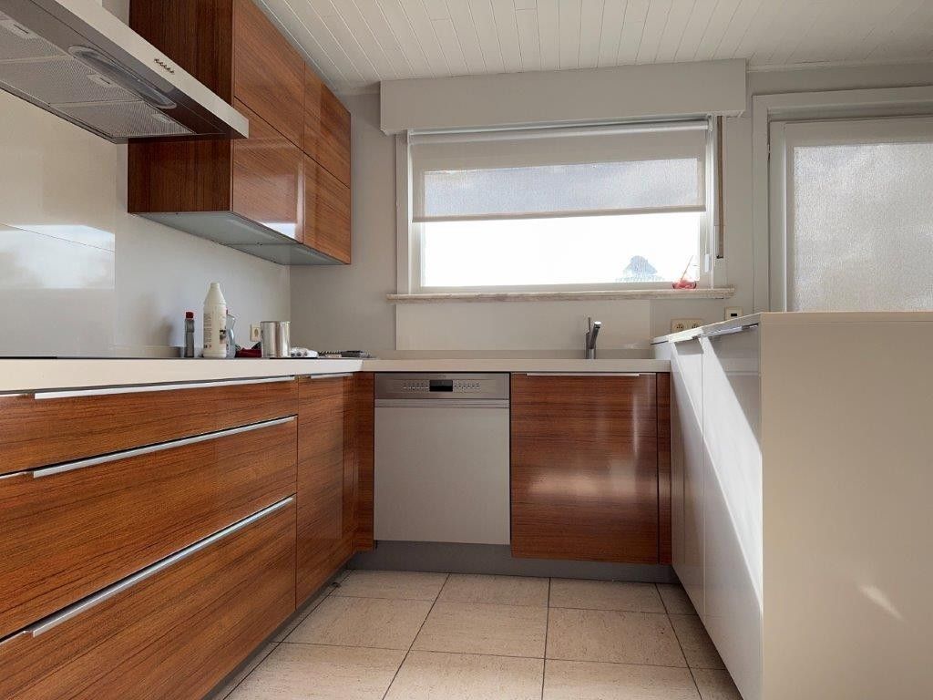 Landelijk gelegen, pas volledig  gerenoveerde, woning. foto 3