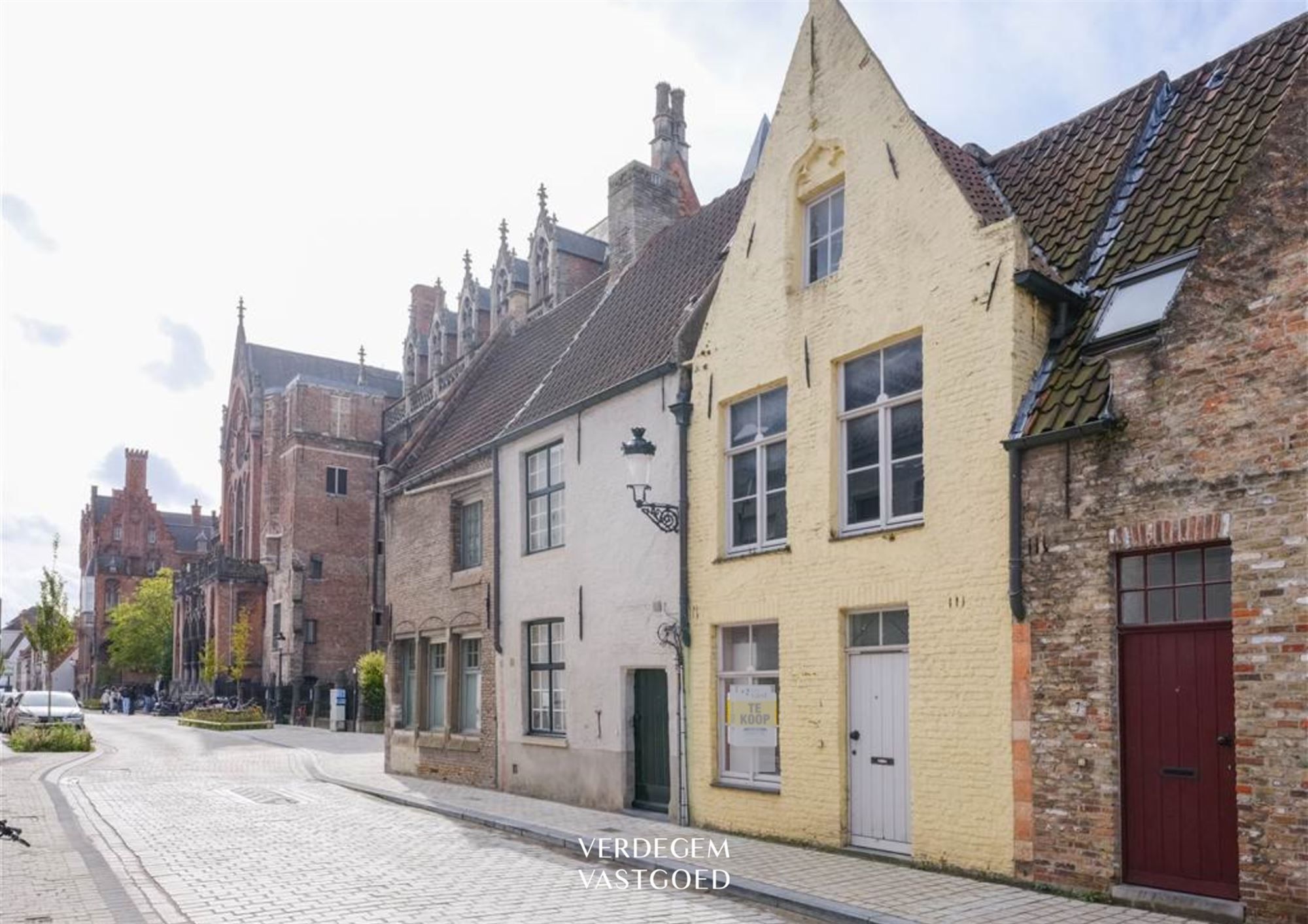 Charmante stadswoning in het historische hart van Brugge, te renoveren foto 14