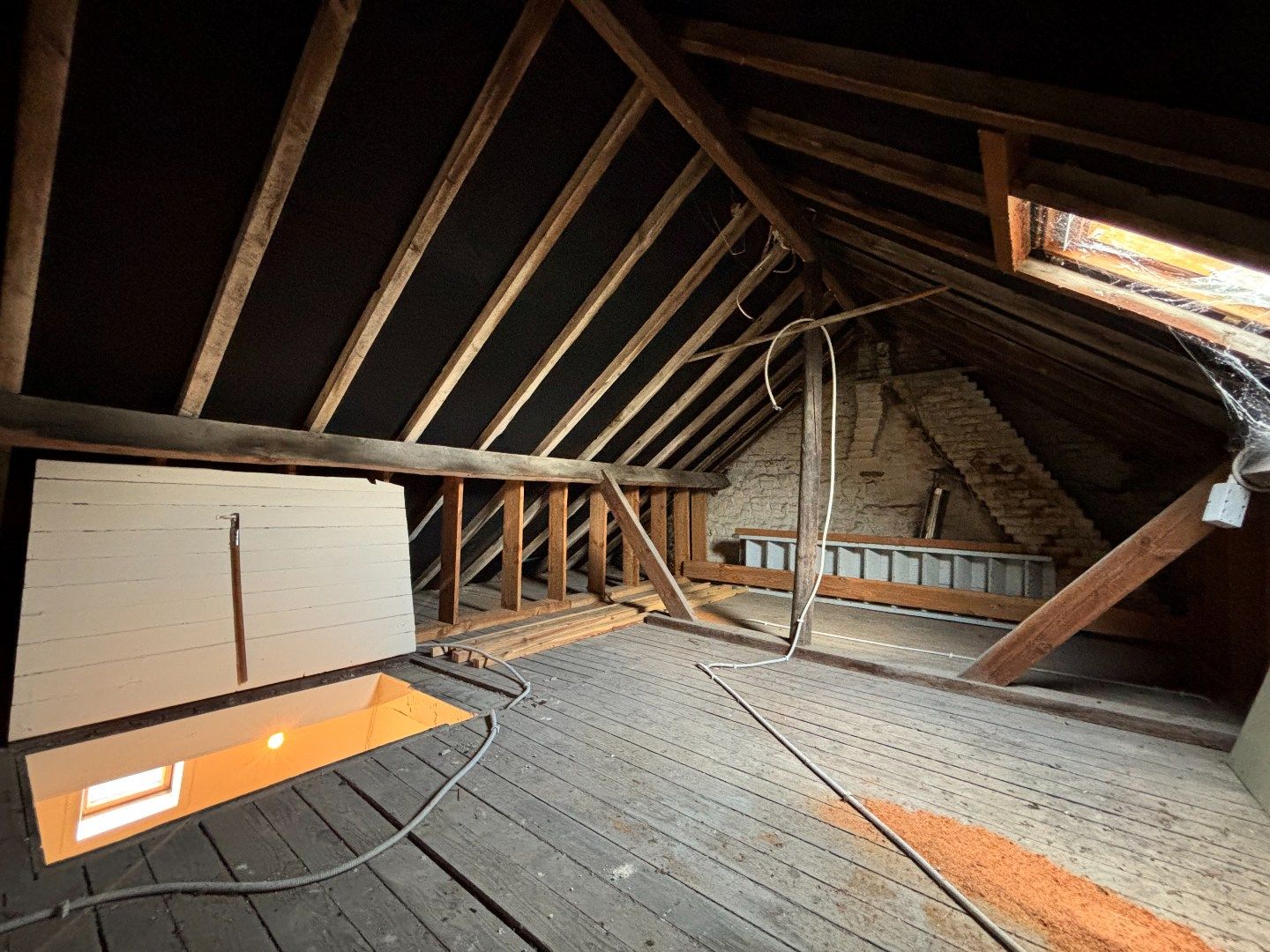 Stadswoning op rustige ligging – Ieper. Opp:140m². foto 17