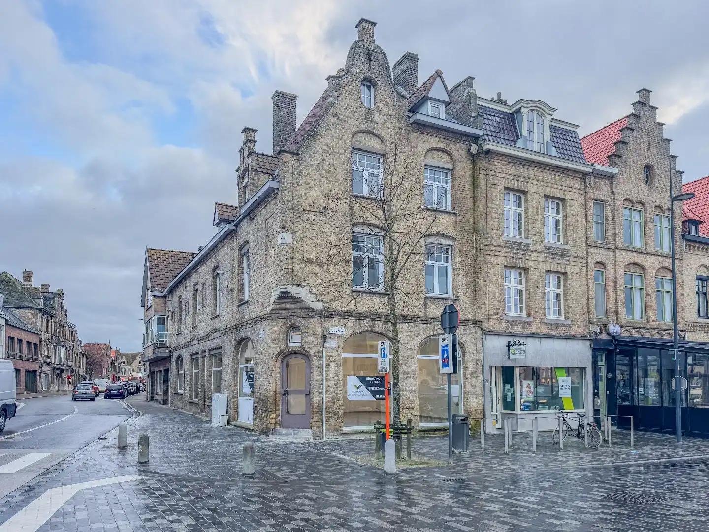 Handelsruimte (100m²) op commerciële toplocatie. foto 11