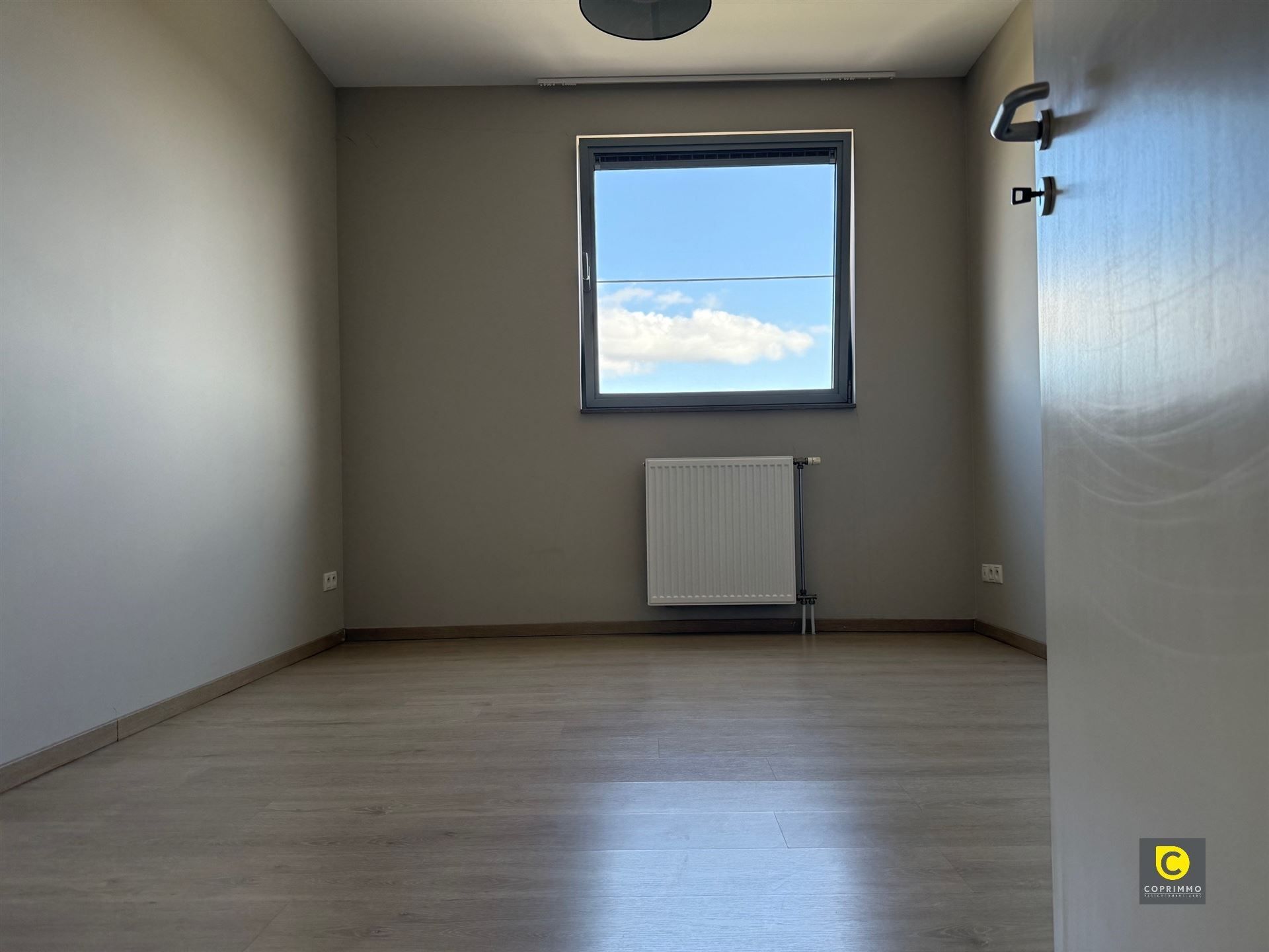 Appartement met 2 slk. en P foto 5