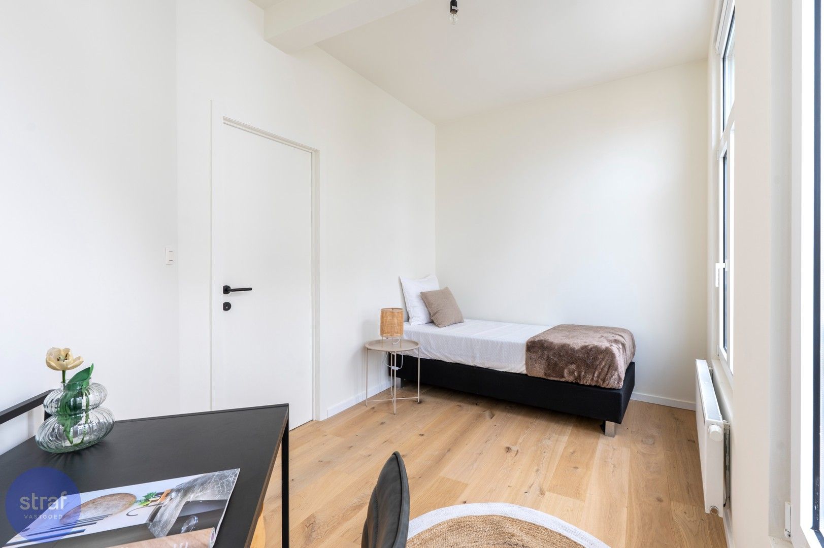 Gerenoveerd appartement met dakterras op de Sint-Andriesplaats. foto 14