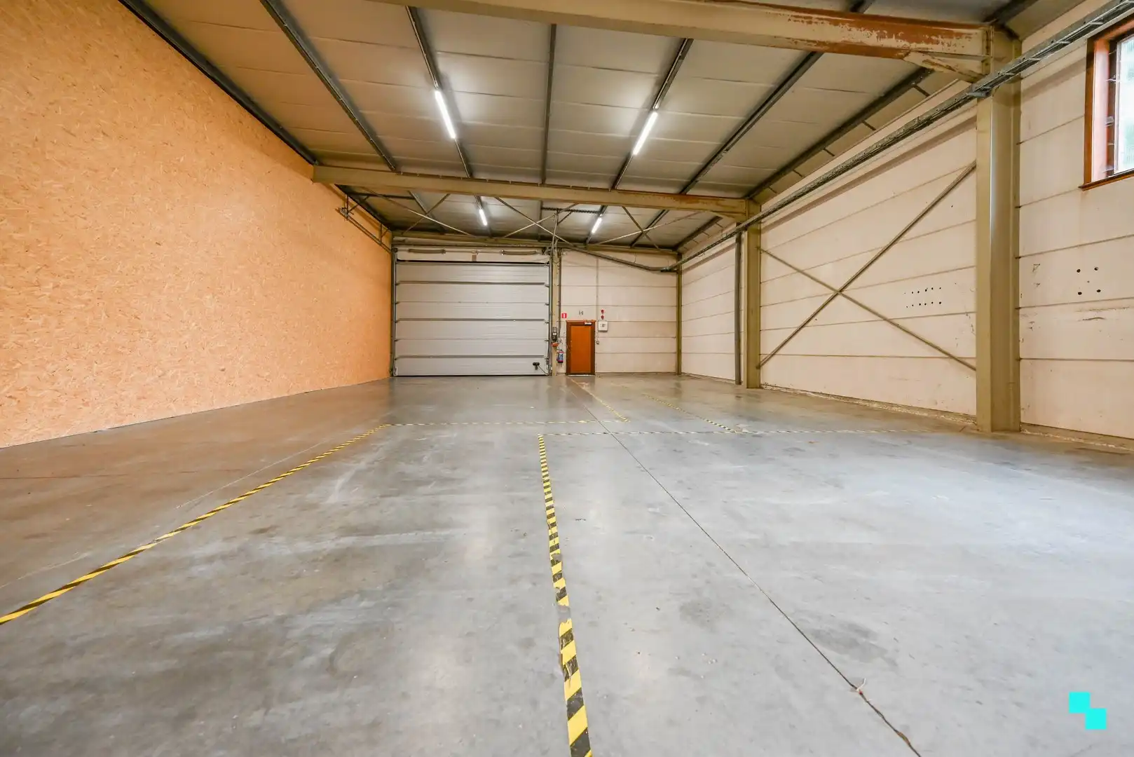 Loods van ca. 192 m² te Sint-Eloois-Winkel foto 7