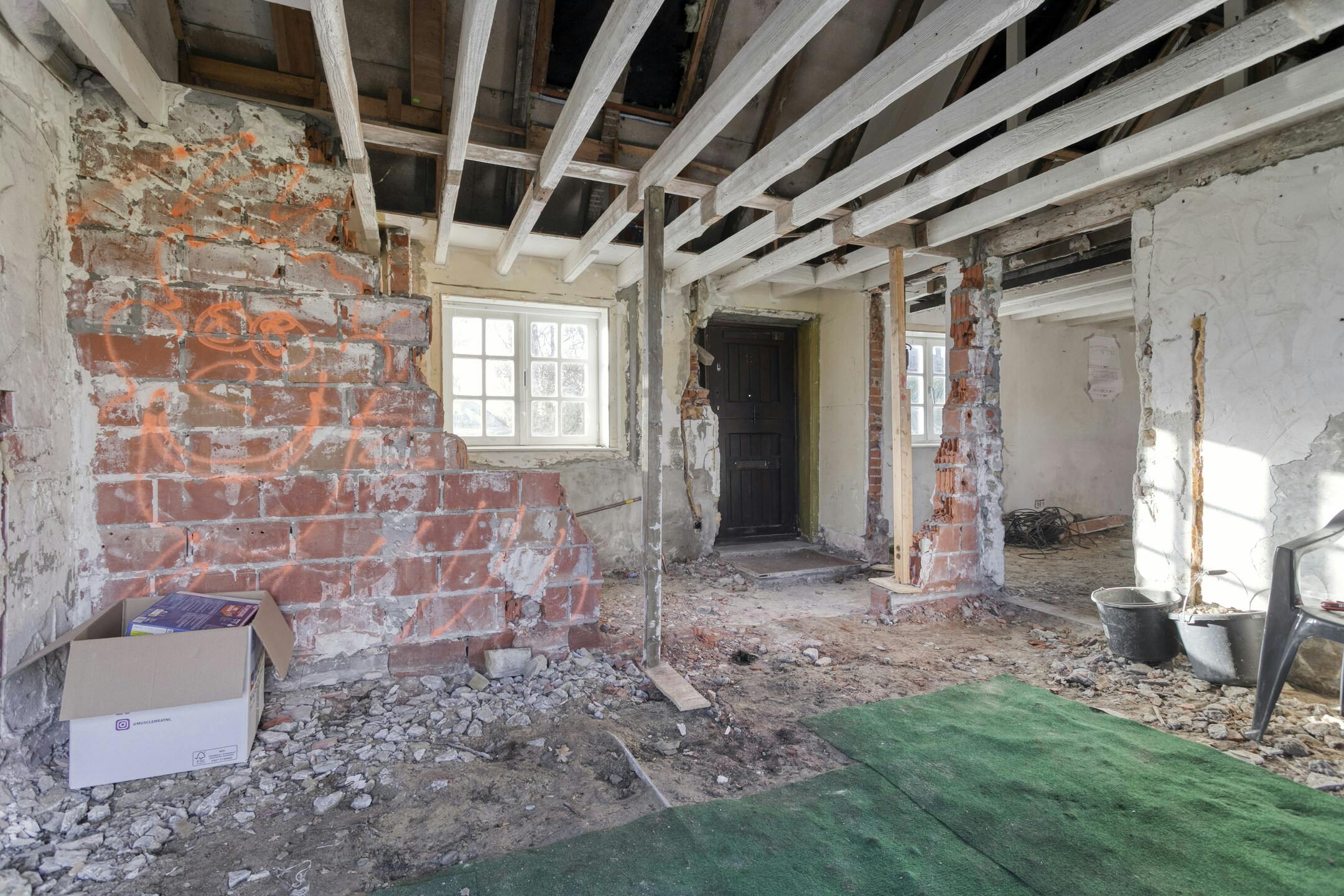 Landelijk gelegen huis met veel potentieel in Ruddervoorde foto 8