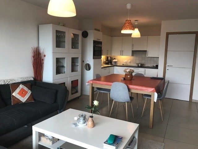 Zeer mooi en recent appartement foto 2